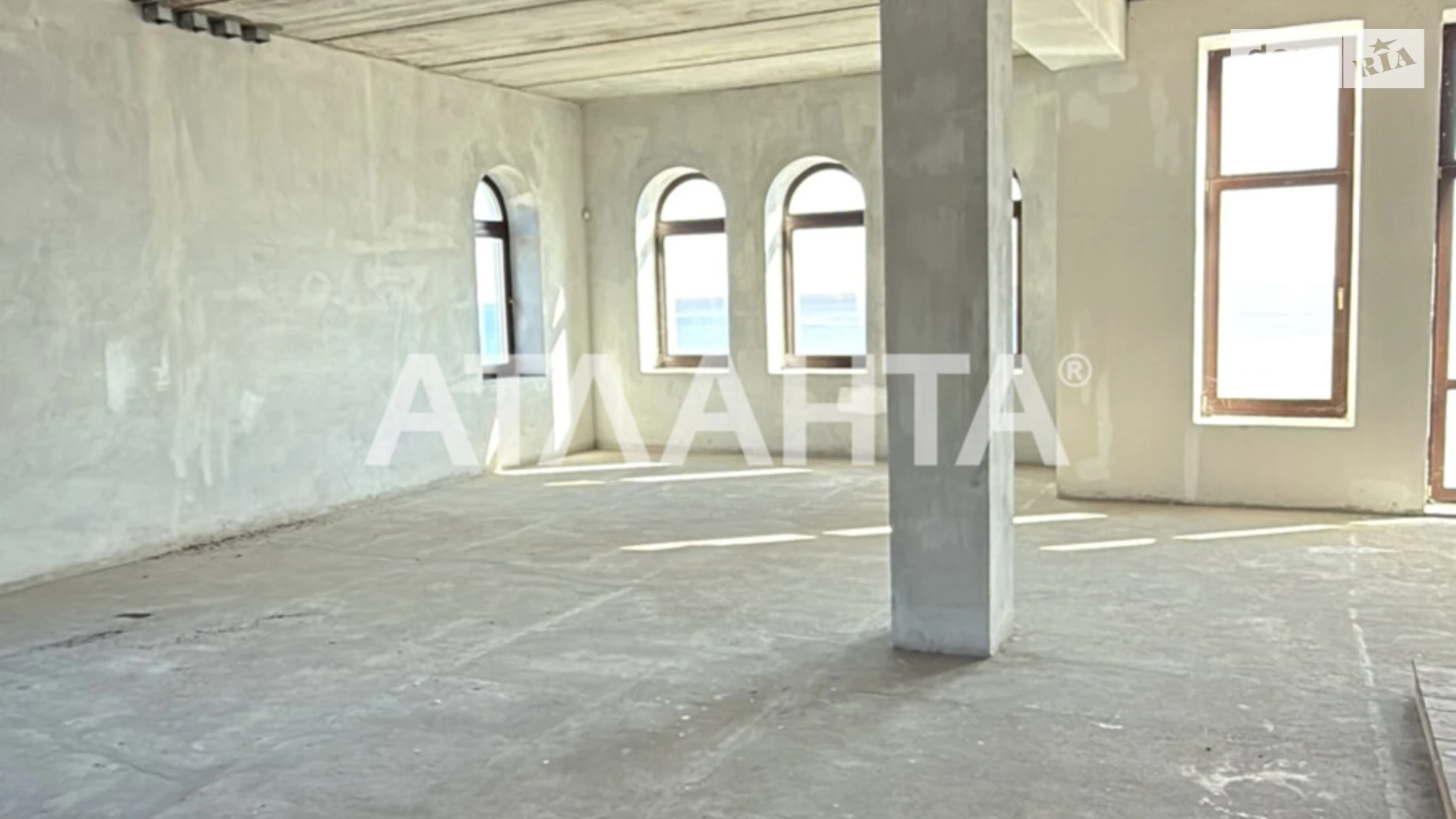 Продается дом на 3 этажа 595.9 кв. м с балконом, цена: 950000 $ - фото 2