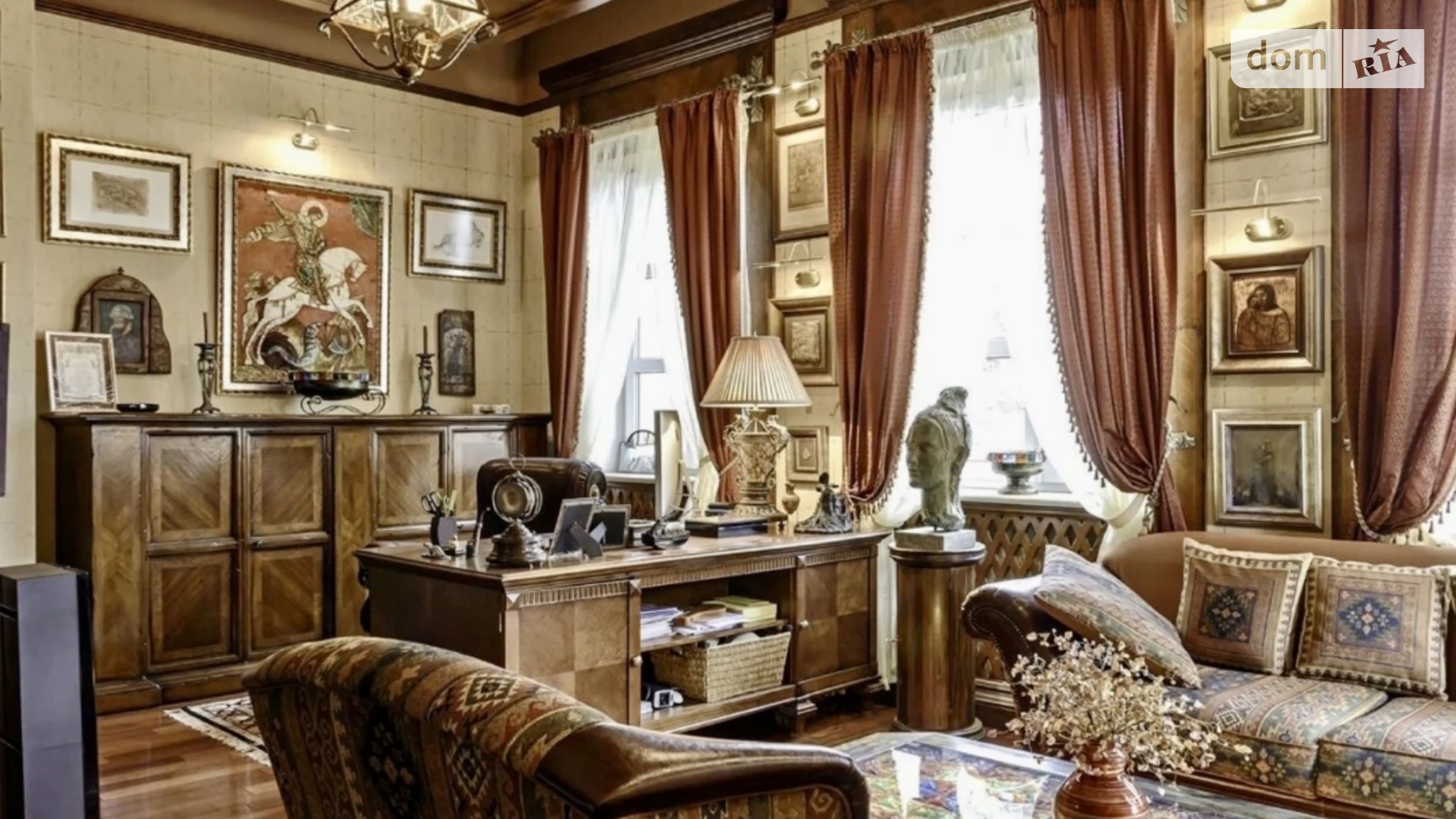 Продается дом на 3 этажа 572 кв. м с подвалом, цена: 1150000 $ - фото 2