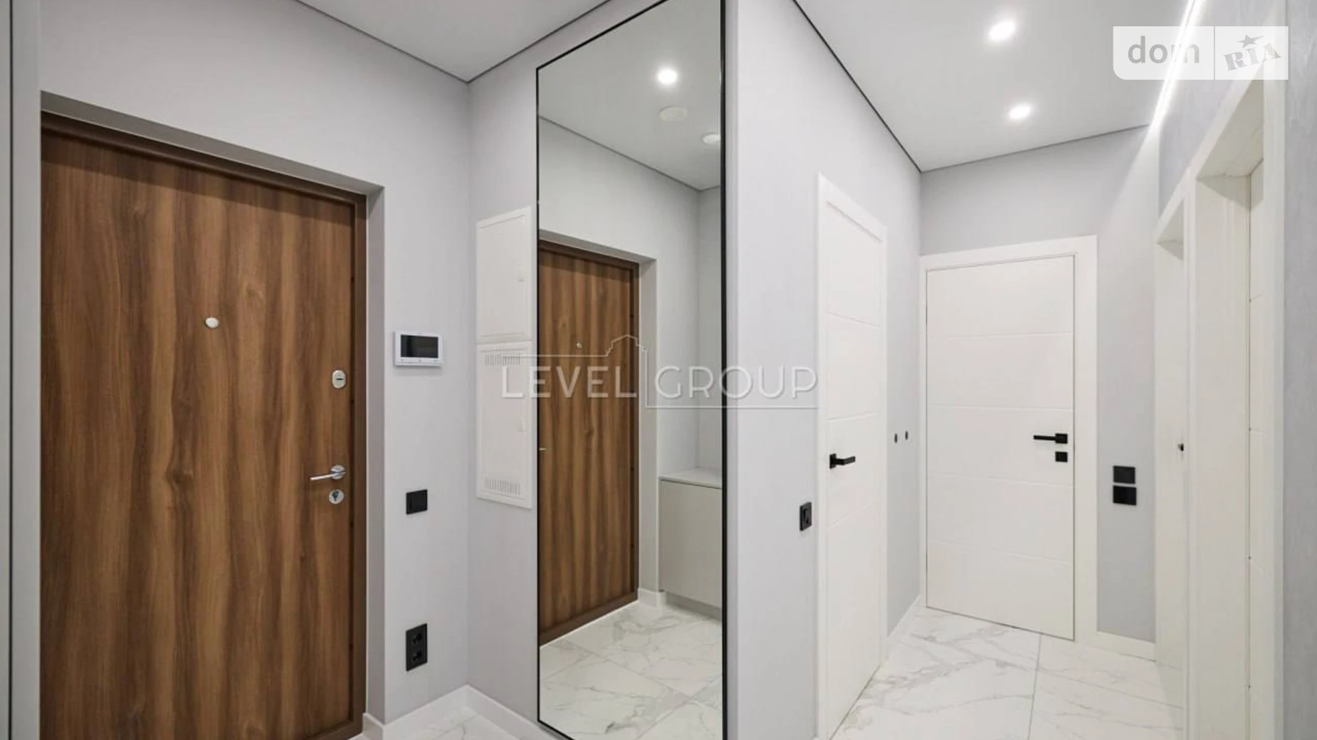 Продается 2-комнатная квартира 62 кв. м в Киеве, ул. Всеволода Змиенко, 19 - фото 2