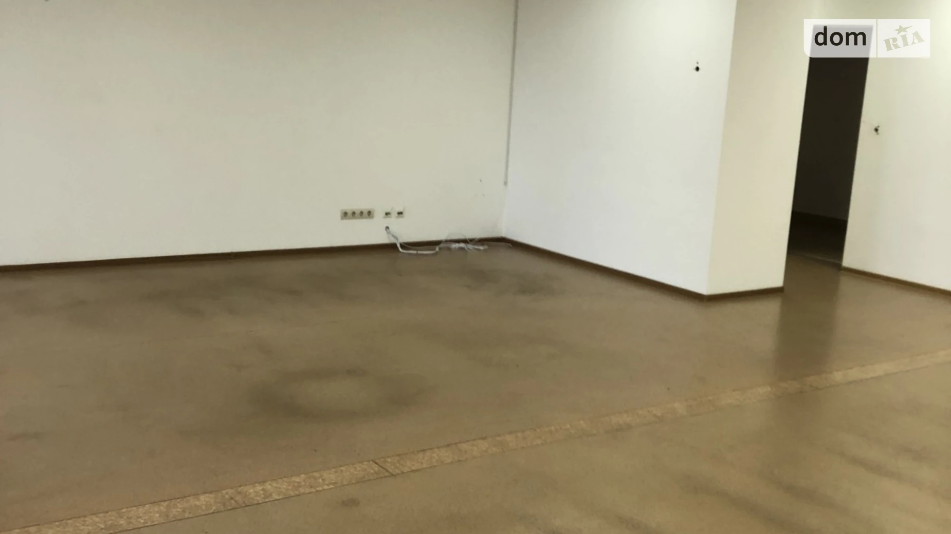 Сдается в аренду офис 56.6 кв. м в бизнес-центре, цена: 36790 грн - фото 2