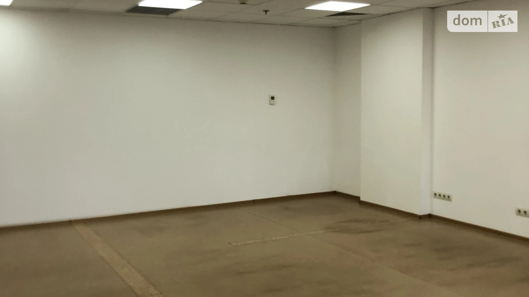 Сдается в аренду офис 56.6 кв. м в бизнес-центре, цена: 36790 грн - фото 4