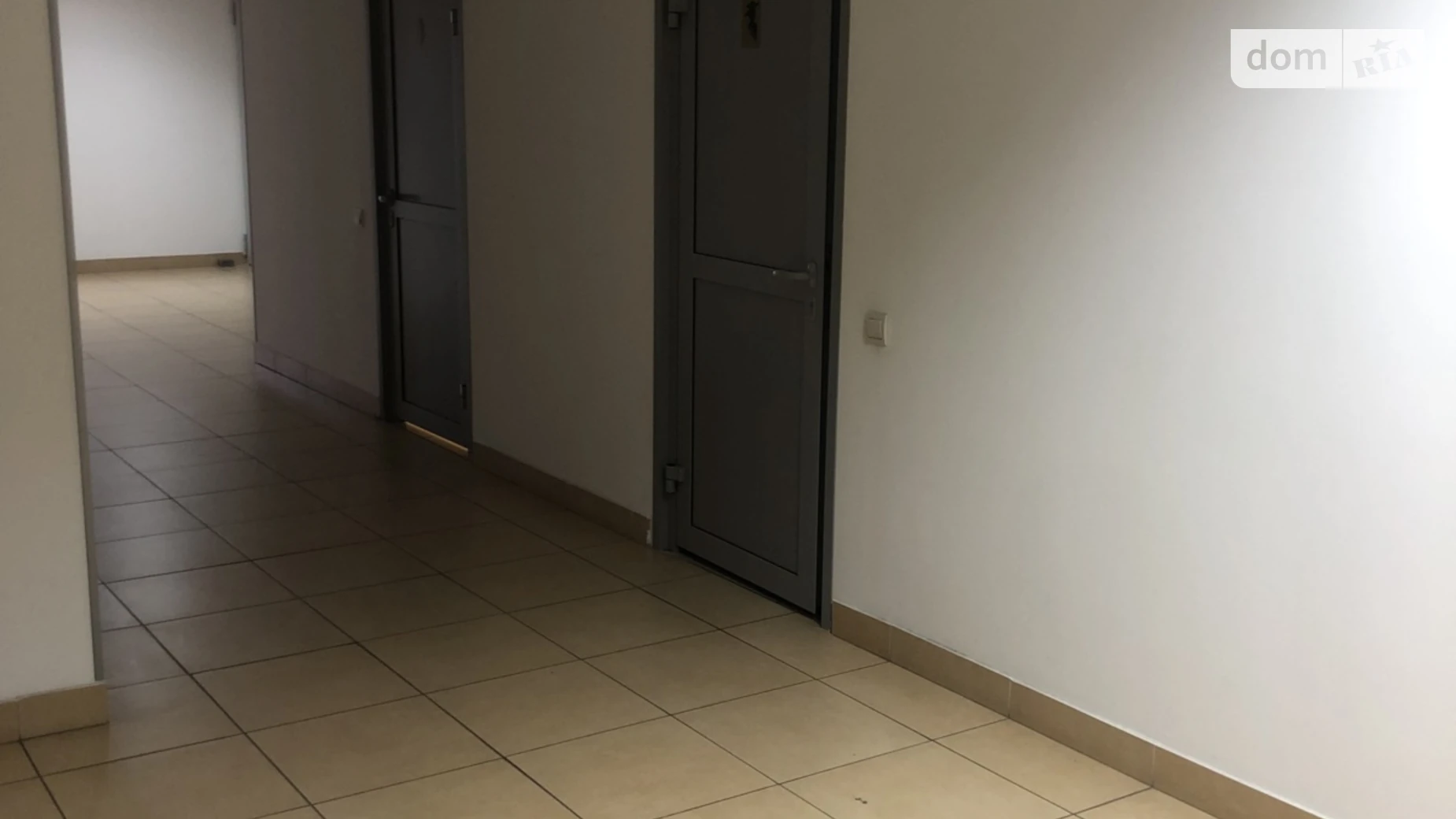 Сдается в аренду офис 56.6 кв. м в бизнес-центре, цена: 36790 грн - фото 5