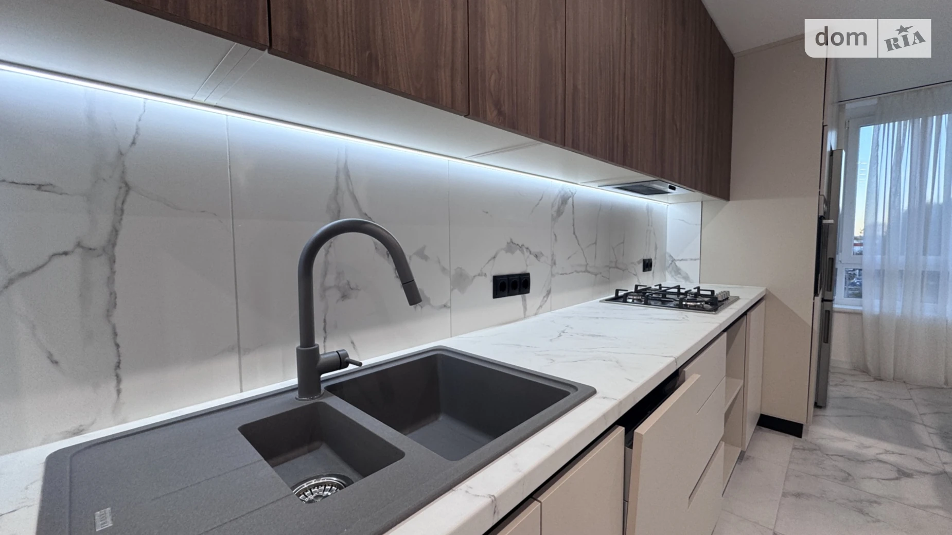 3-комнатная квартира 84 кв. м в Тернополе, пер. Кирпичный, 2-4 - фото 2