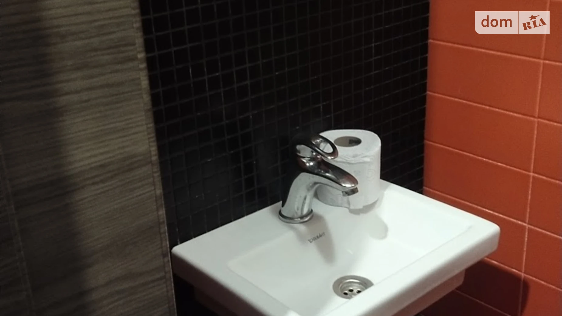 Сдается в аренду офис 108 кв. м в бизнес-центре, цена: 999 $ - фото 5