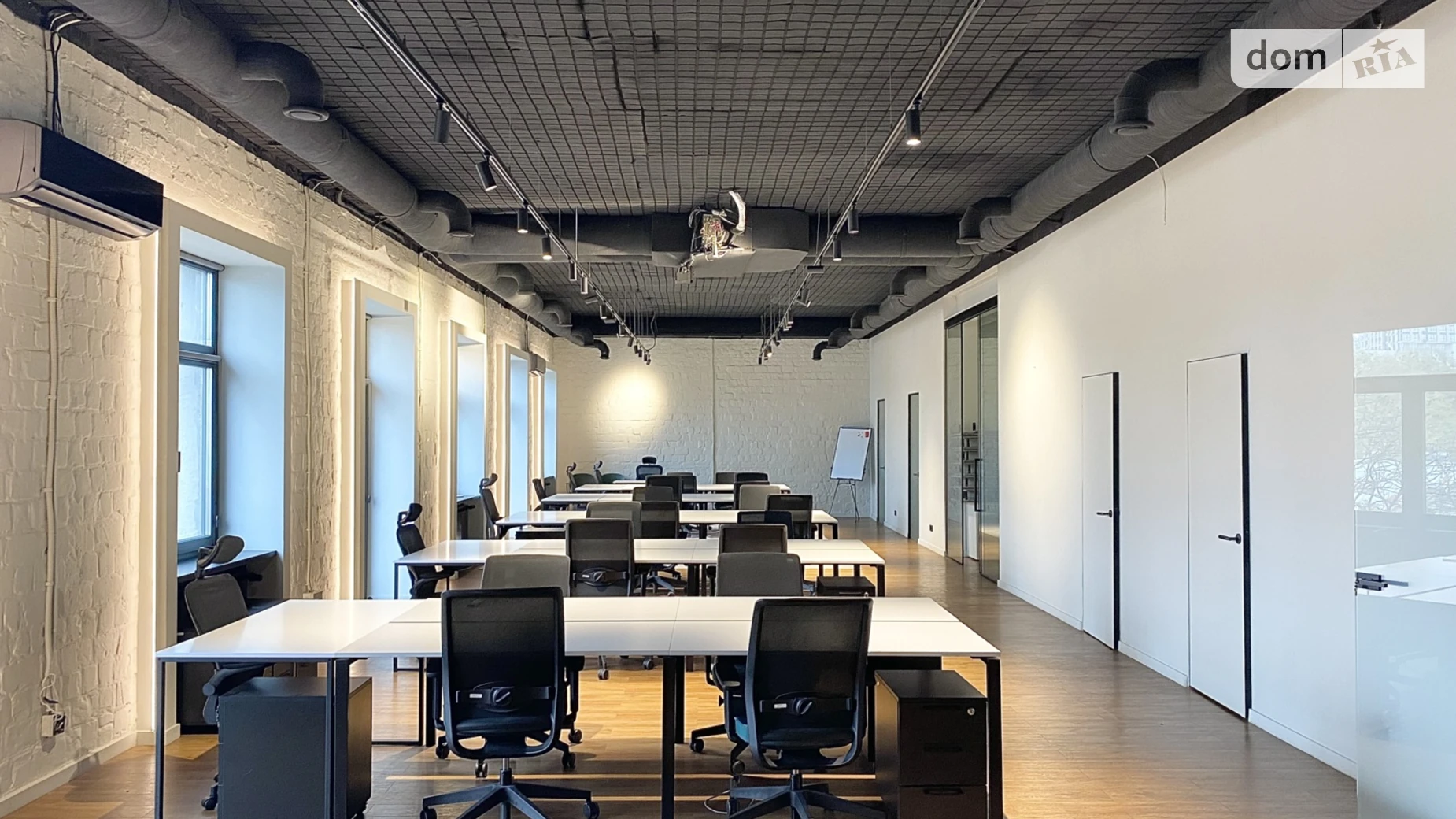 Сдается в аренду офис 245 кв. м в бизнес-центре, цена: 7000 $ - фото 3
