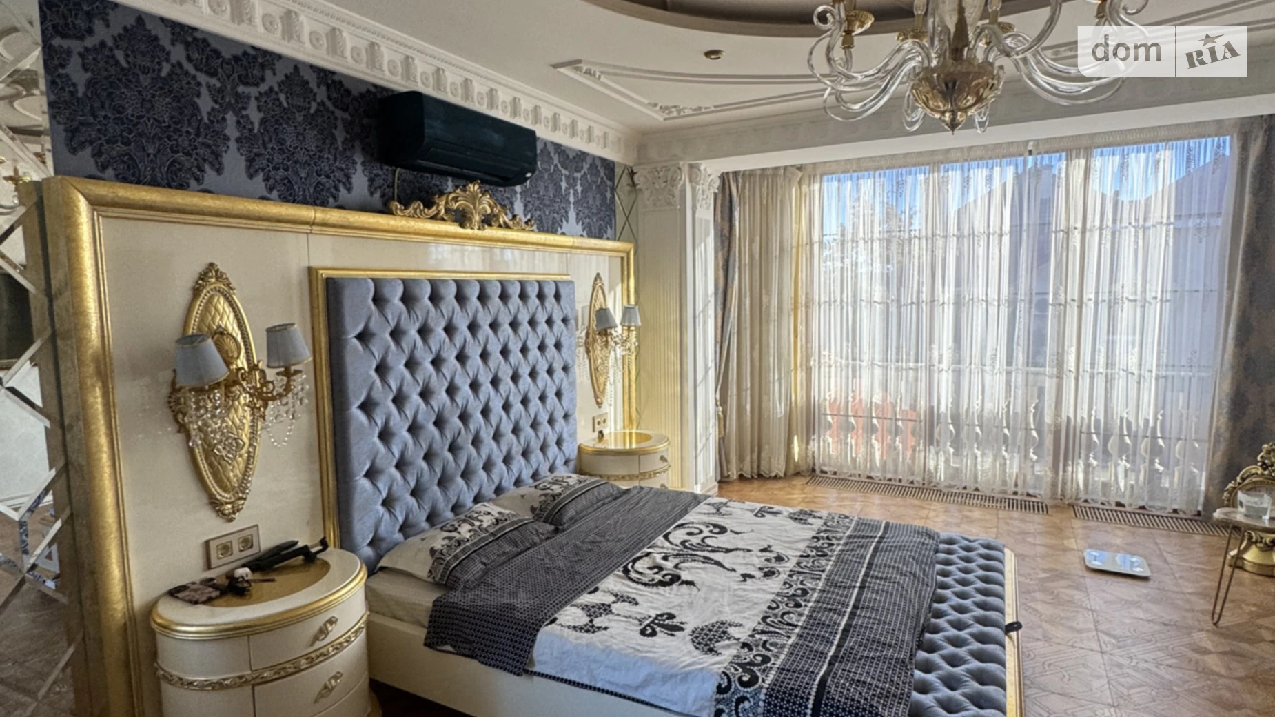 Продается дом на 3 этажа 320 кв. м с верандой, цена: 720000 $ - фото 5