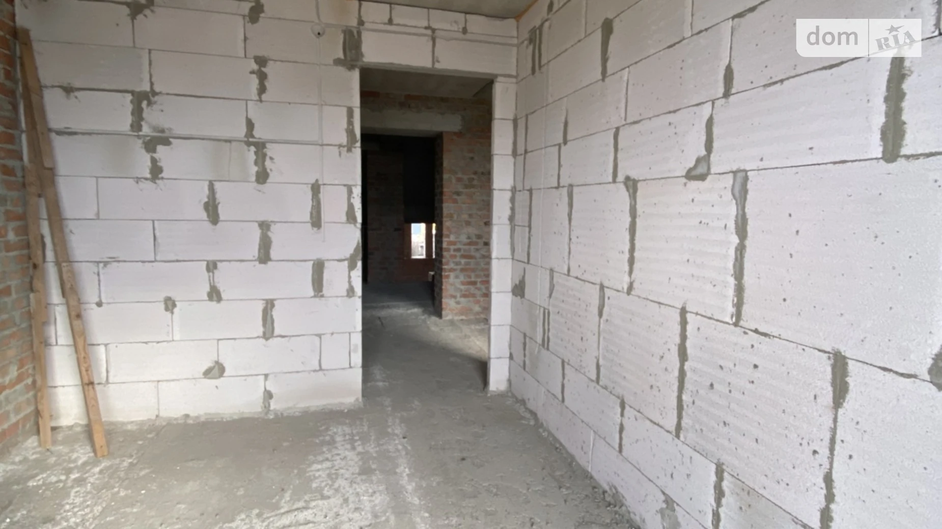 1-комнатная квартира 41.8 кв. м в Тернополе, ул. Владимира Великого - фото 3