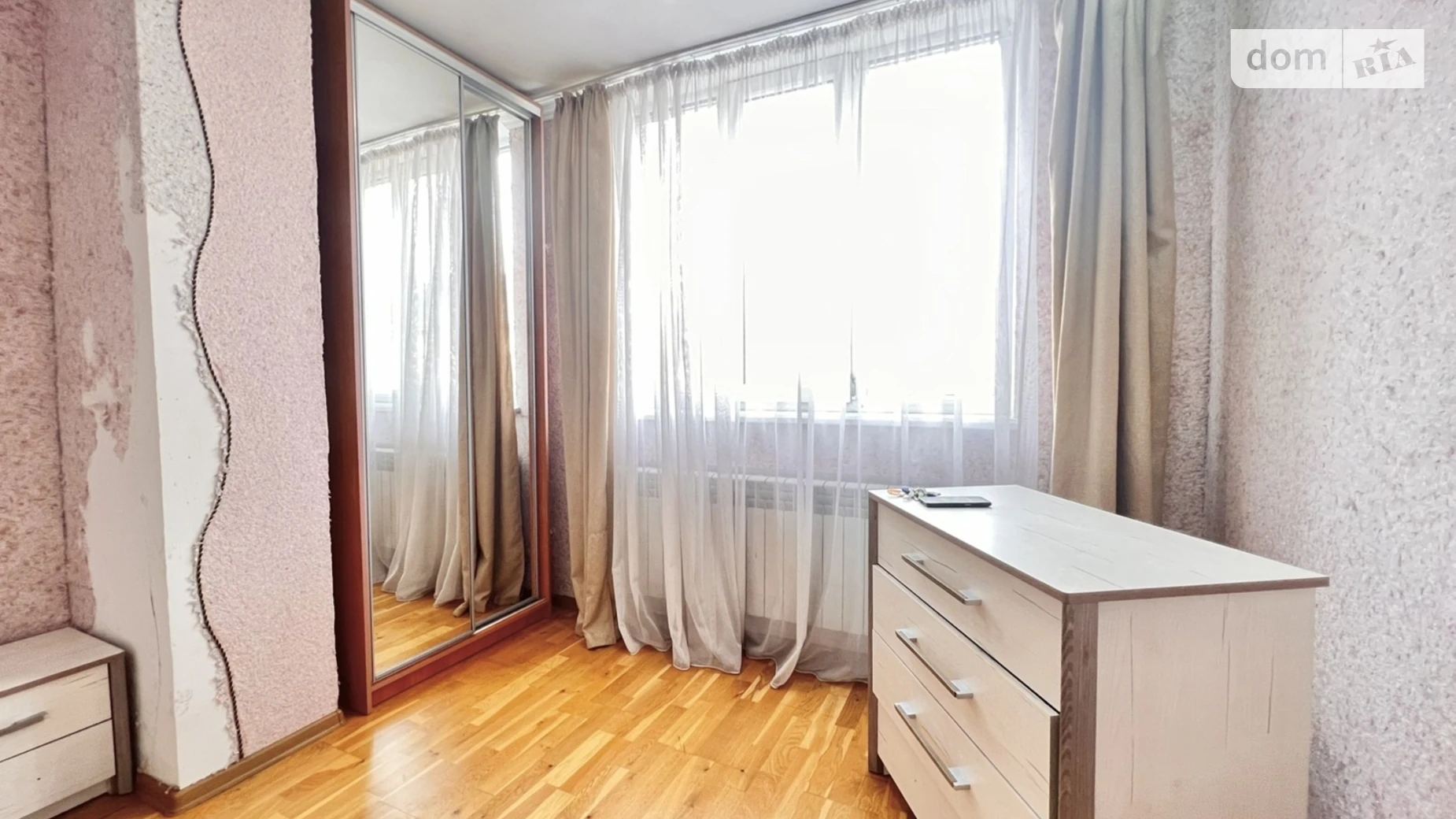 2-комнатная квартира 68 кв. м в Тернополе, ул. Хмельницкого Богдана - фото 3