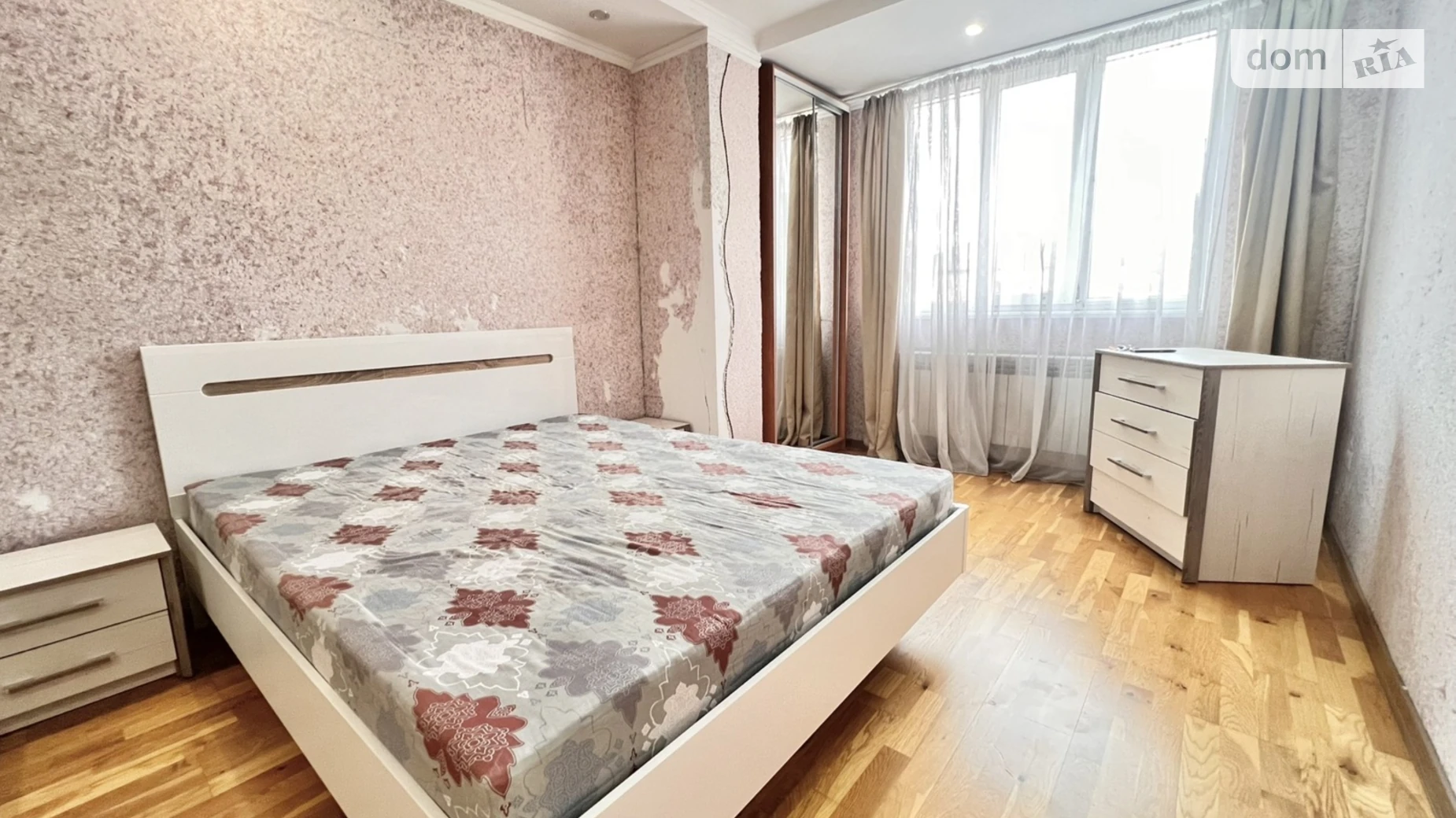 2-комнатная квартира 68 кв. м в Тернополе, ул. Хмельницкого Богдана - фото 4