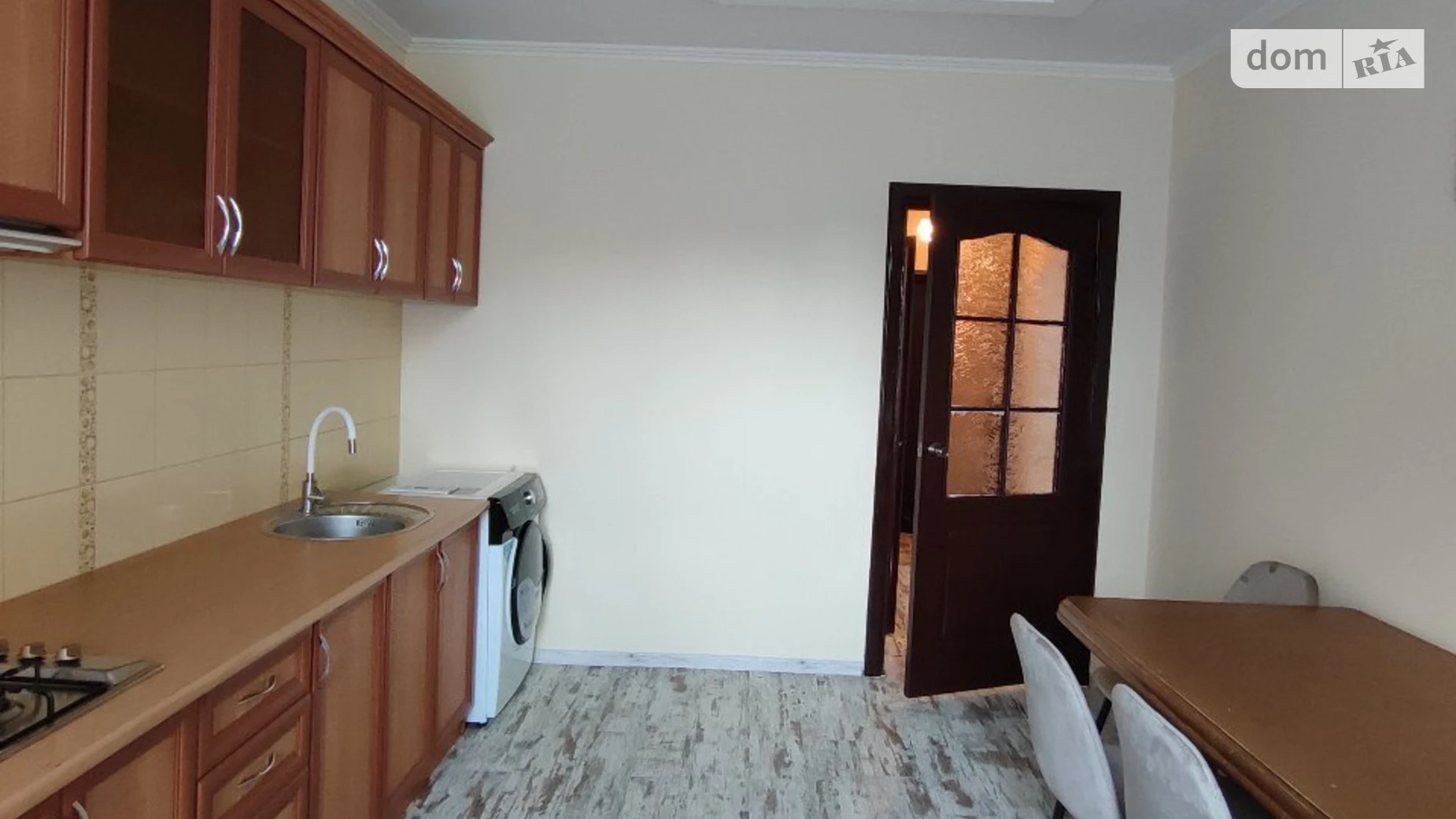 1-комнатная квартира 43.5 кв. м в Луцке, ул. Липинского, 15 - фото 3