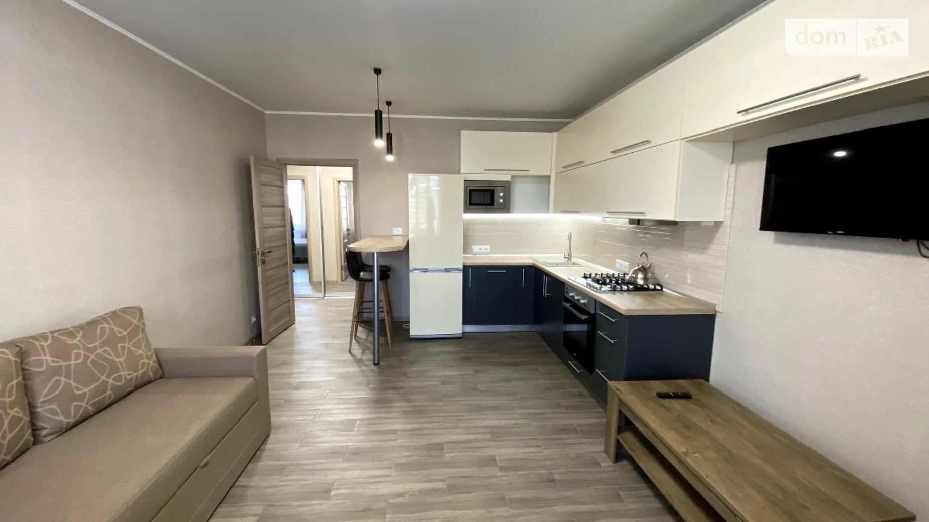 Продается 1-комнатная квартира 56 кв. м в Чернигове, ул. Михнюка Олега, 1А - фото 3