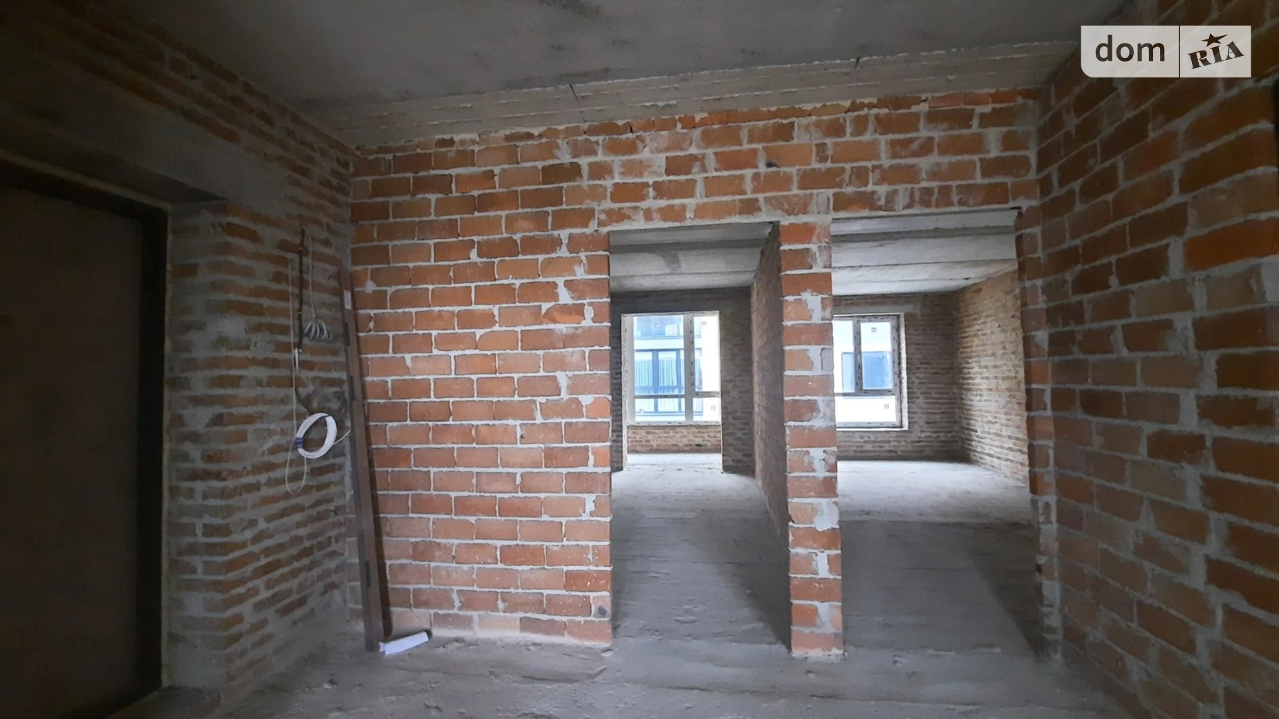 Продается 3-комнатная квартира 77 кв. м в Петрикове, ул. Шептицкого - фото 2