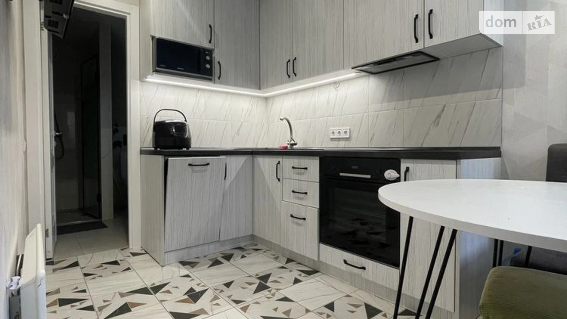 Сдается в аренду дом на 2 этажа 82.8 кв. м с бассейном, цена: 35700 грн - фото 2