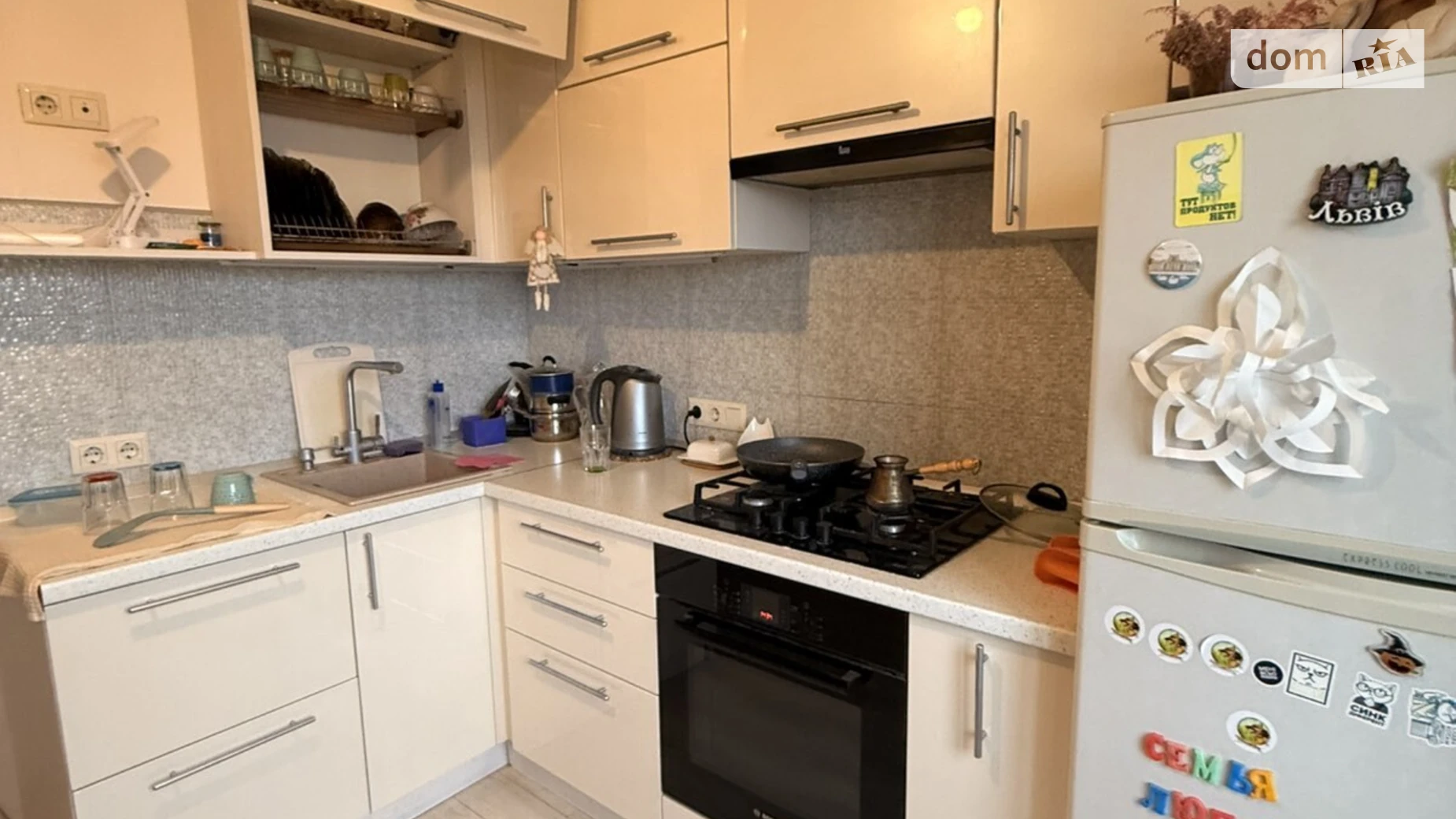 Продається 3-кімнатна квартира 57.5 кв. м у Чорноморську, вул. Радісна - фото 2