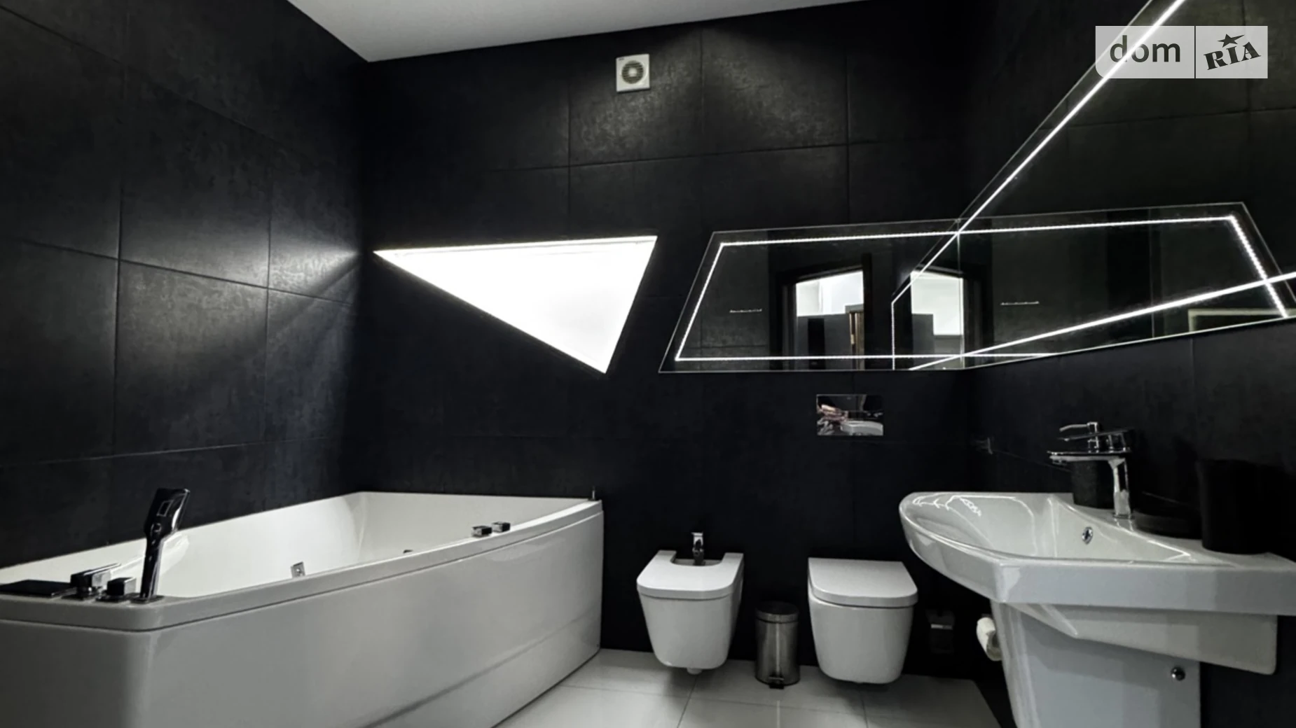 Сдается в аренду 2-комнатная квартира 96 кв. м в Одессе, ул. Генуэзская, 5 - фото 4