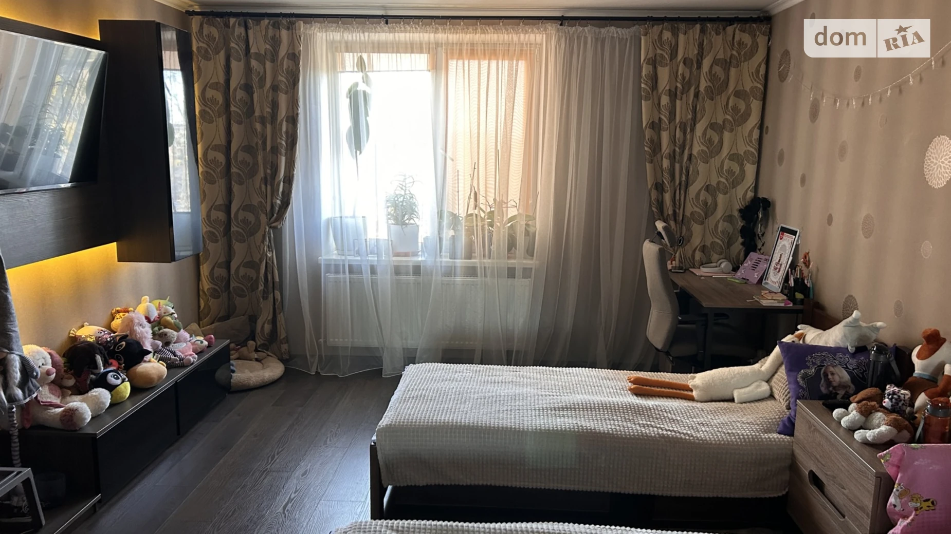 Продается 2-комнатная квартира 77.2 кв. м в Петропавловской Борщаговке, ул. Соборная(Ленина), 10А - фото 2