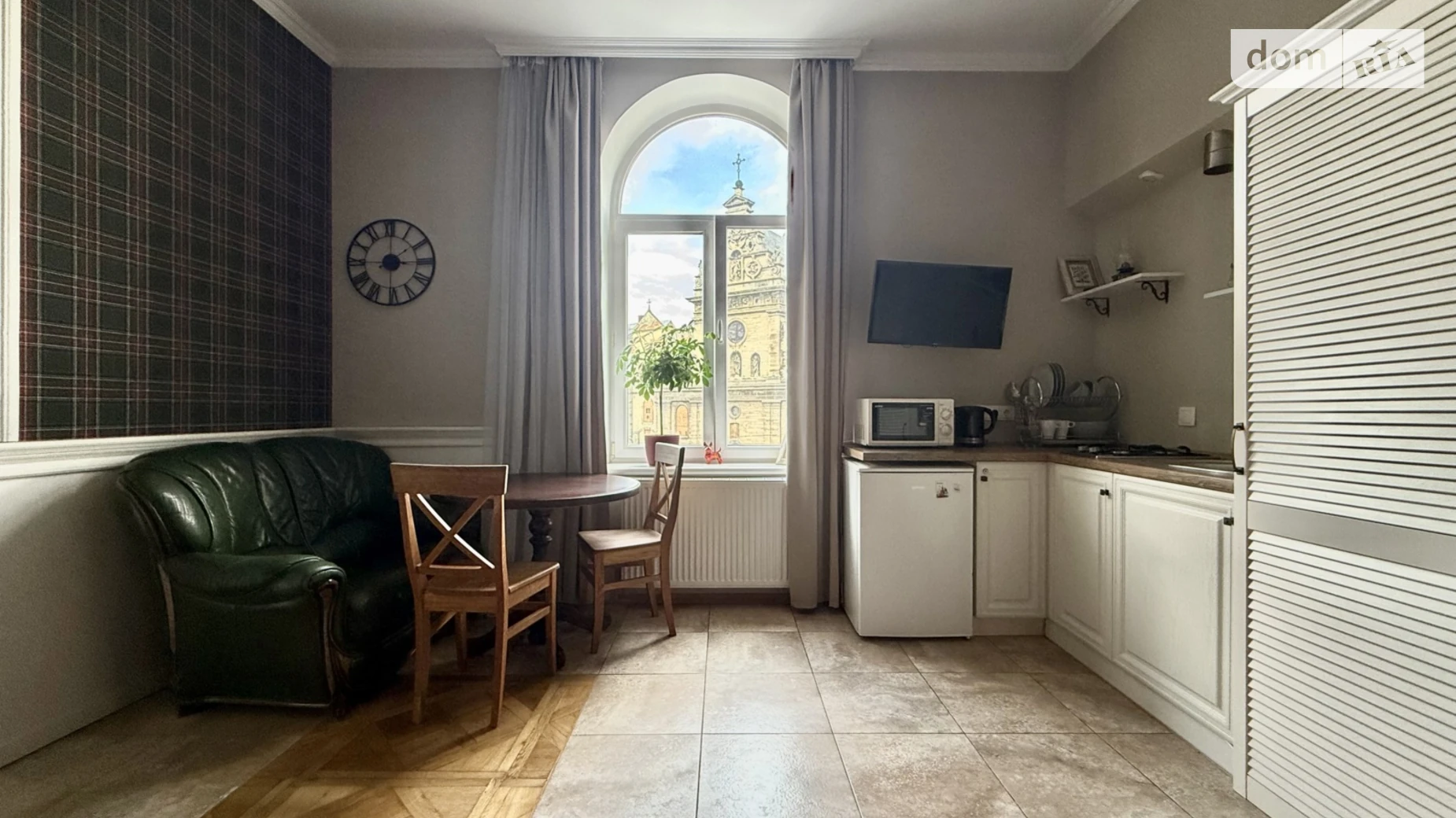 Продается 2-комнатная квартира 46.2 кв. м в Львове, пл. Соборная, 17 - фото 2