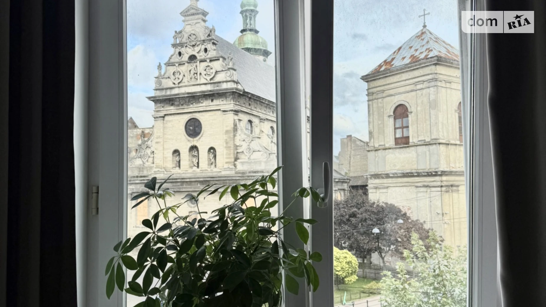 Продается 2-комнатная квартира 46.2 кв. м в Львове, пл. Соборная, 17 - фото 3