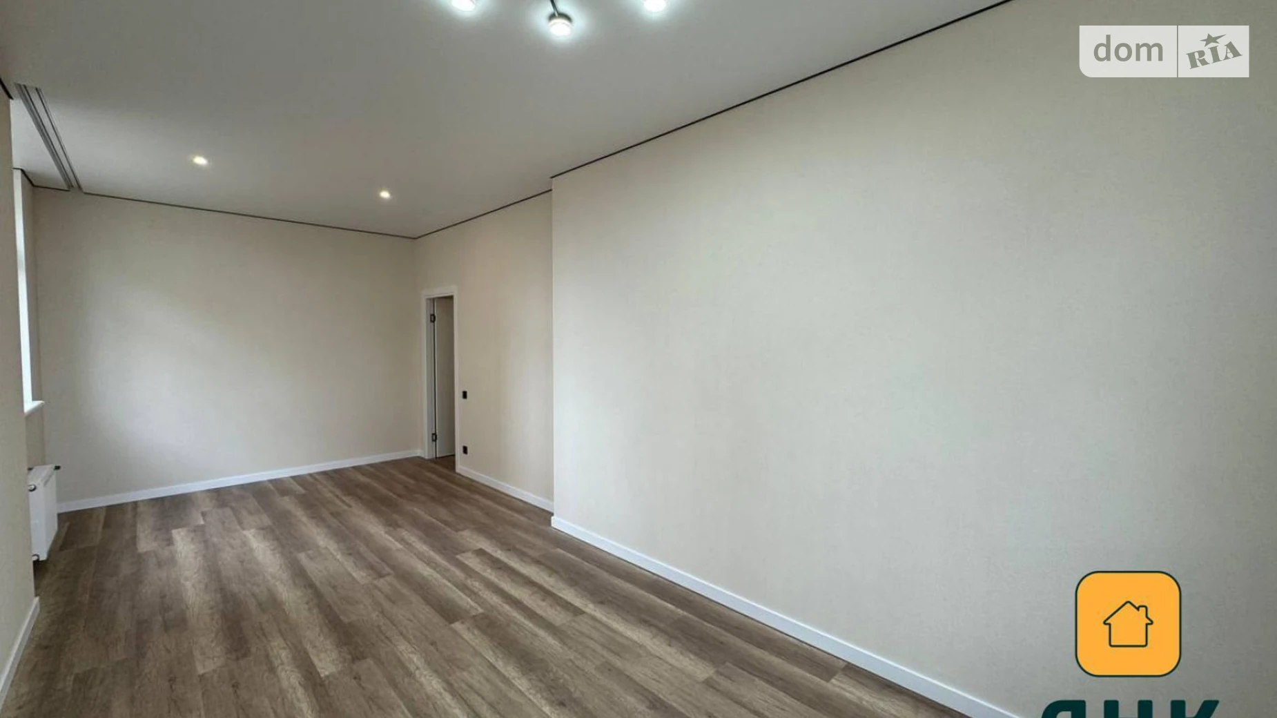 Продается 2-комнатная квартира 67 кв. м в Одессе, ул. Краснова, 3 корпус 65 - фото 2