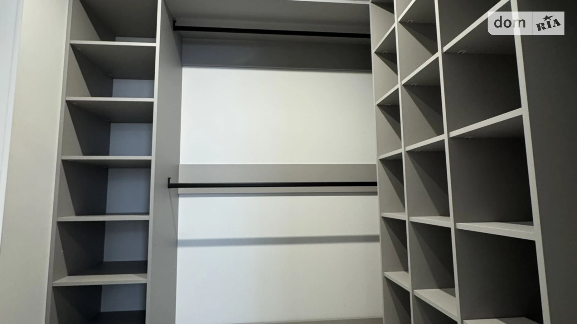 Продается 2-комнатная квартира 65 кв. м в Киеве, ул. Александра Олеся, 9А - фото 4