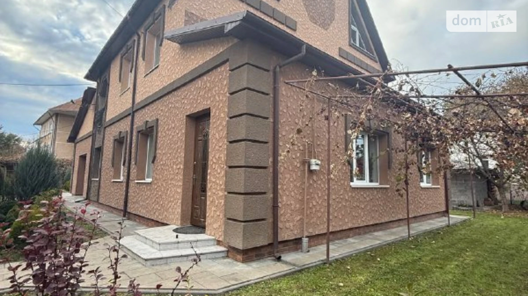 Продается дом на 2 этажа 216.2 кв. м с баней/сауной, цена: 220000 $ - фото 3