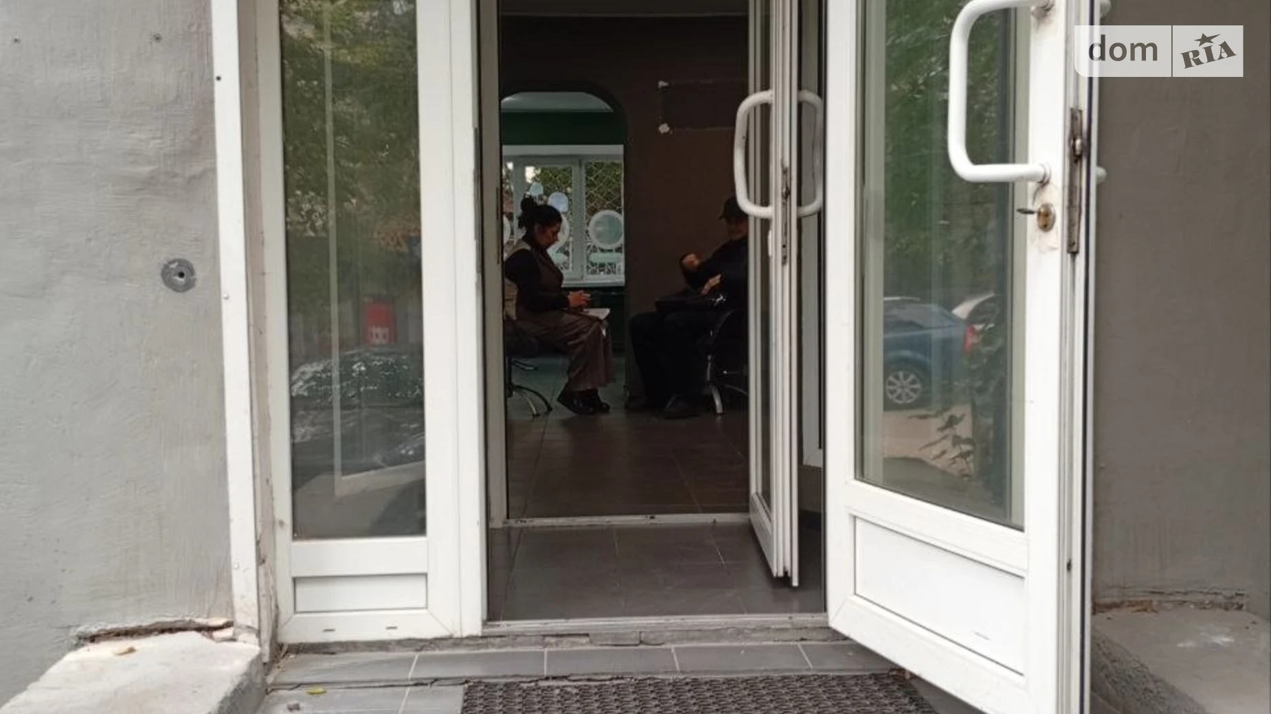 Сдается в аренду офис 110 кв. м в бизнес-центре, цена: 2200 $ - фото 4