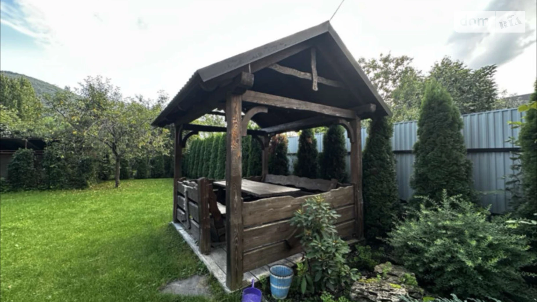 Продается дом на 2 этажа 200 кв. м с беседкой, цена: 89999 $ - фото 2