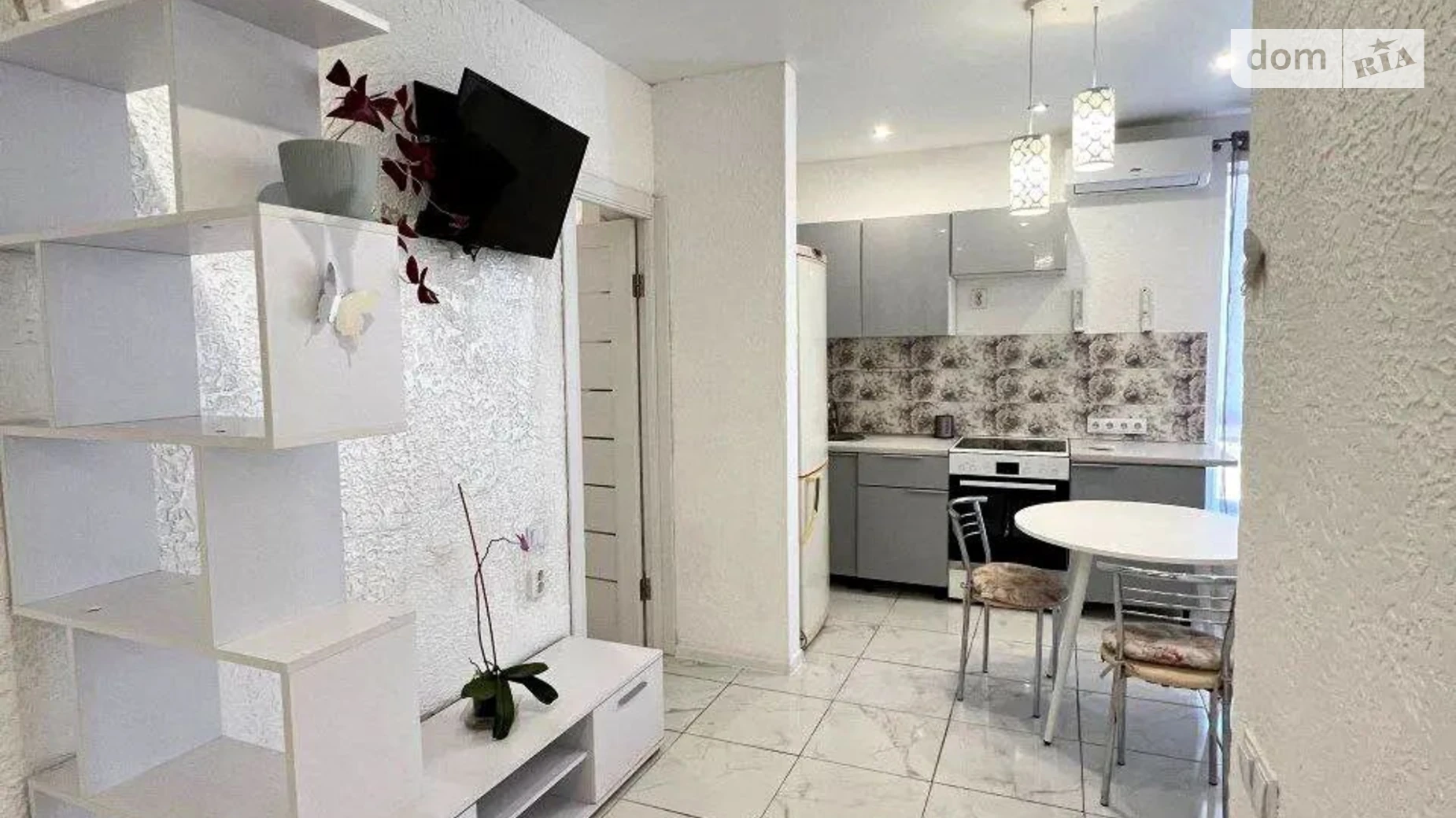 Сдается в аренду 2-комнатная квартира 51 кв. м в Одессе, ул. Марсельская, 56 - фото 3