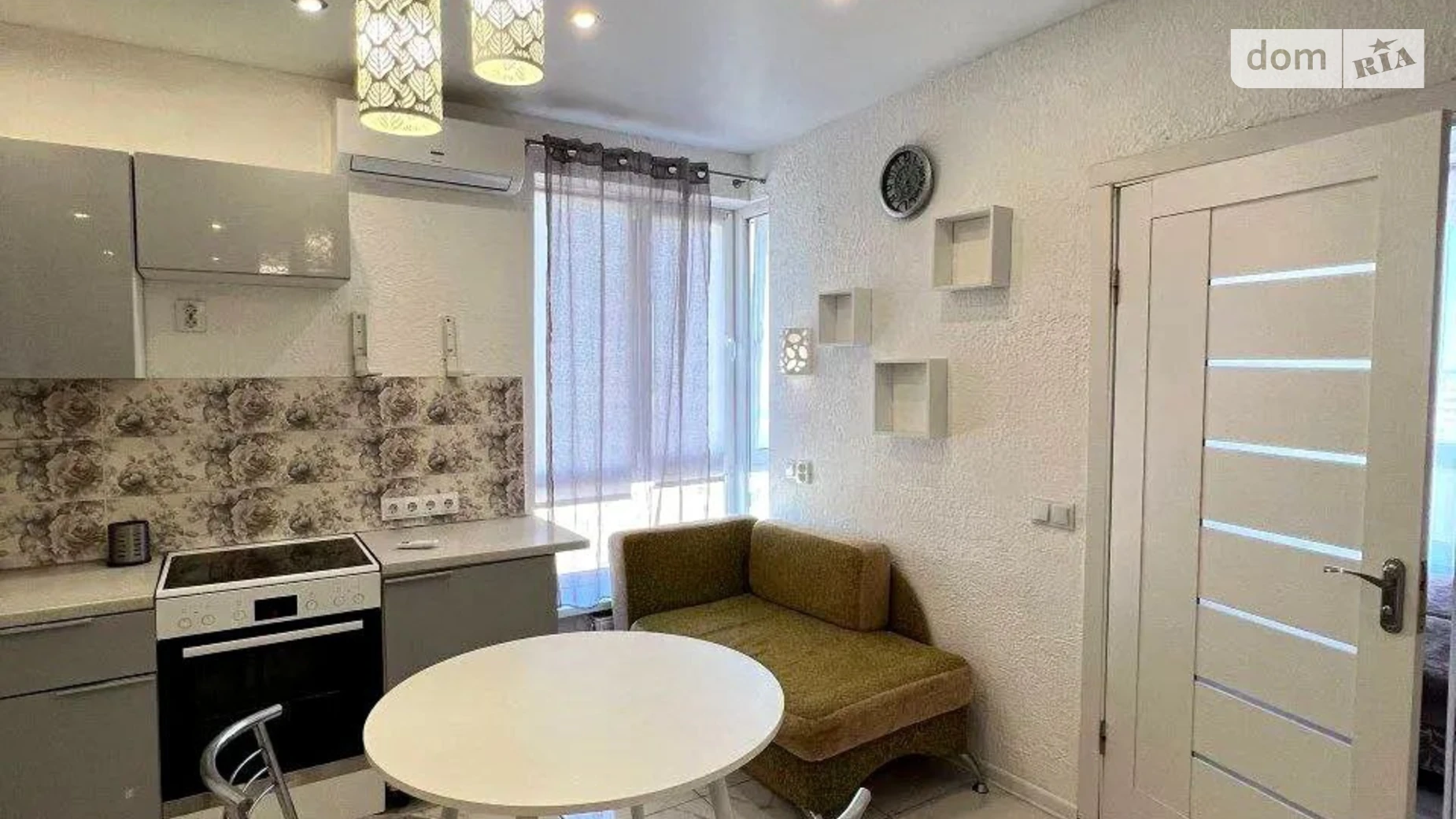 Сдается в аренду 2-комнатная квартира 51 кв. м в Одессе, ул. Марсельская, 56 - фото 2