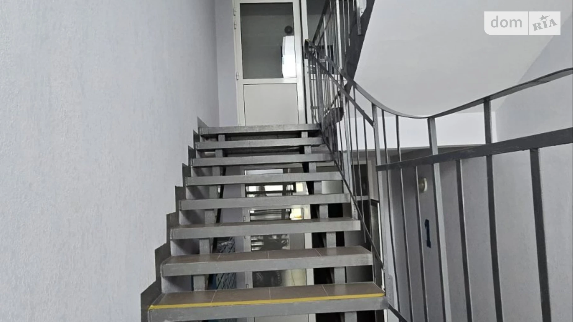 Сдается в аренду 1-комнатная квартира 47 кв. м в, цена: 11000 грн - фото 2