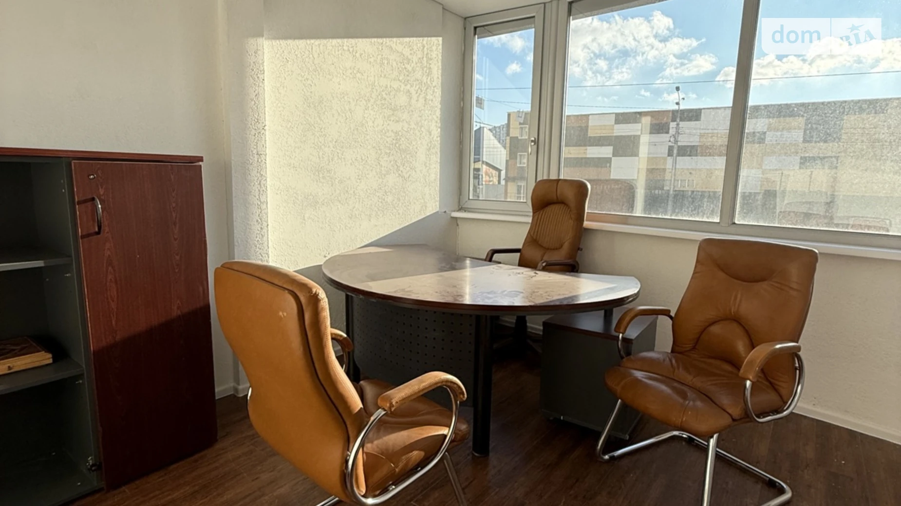 Сдается в аренду офис 50 кв. м в бизнес-центре, цена: 15000 грн - фото 2