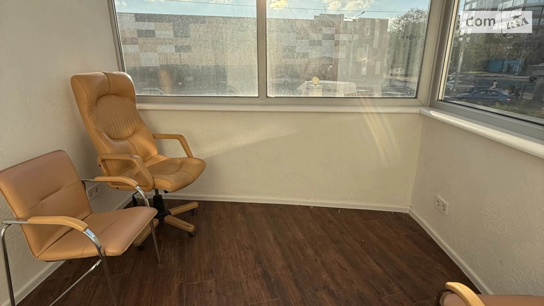 Сдается в аренду офис 50 кв. м в бизнес-центре, цена: 15000 грн - фото 4