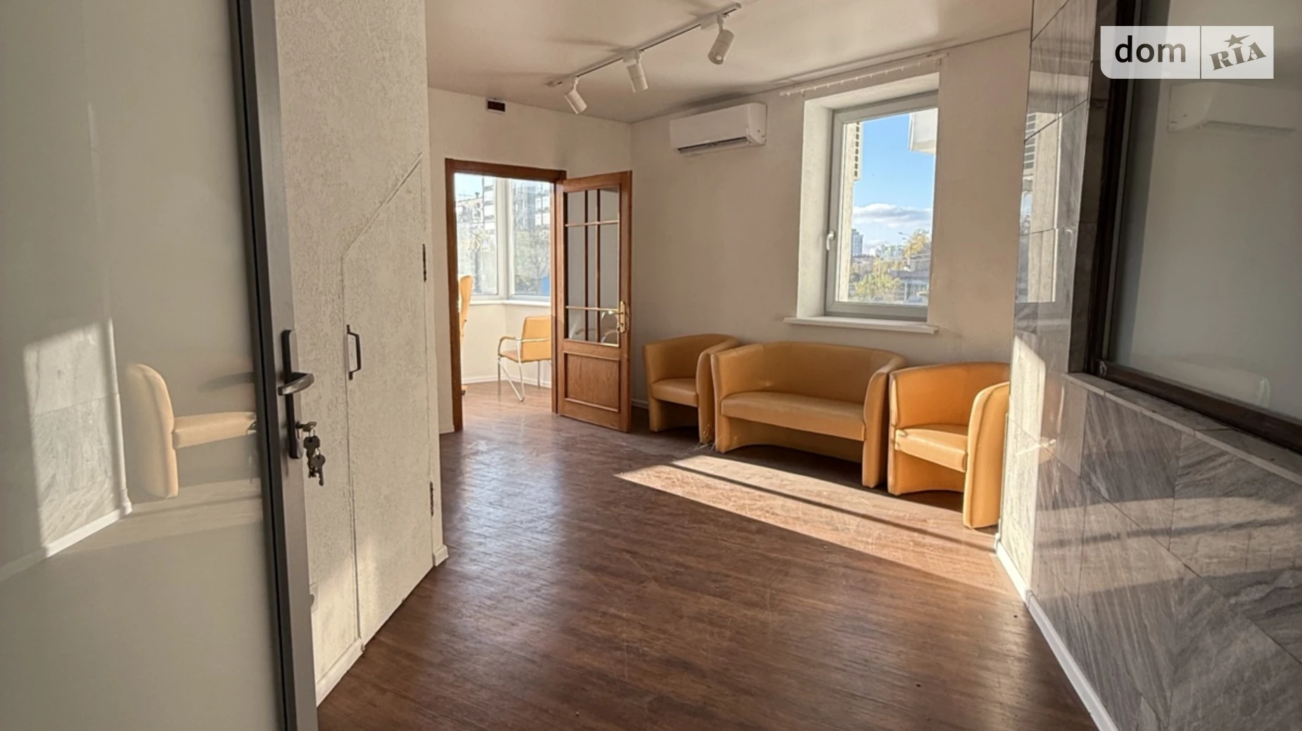 Сдается в аренду офис 50 кв. м в бизнес-центре, цена: 15000 грн - фото 5