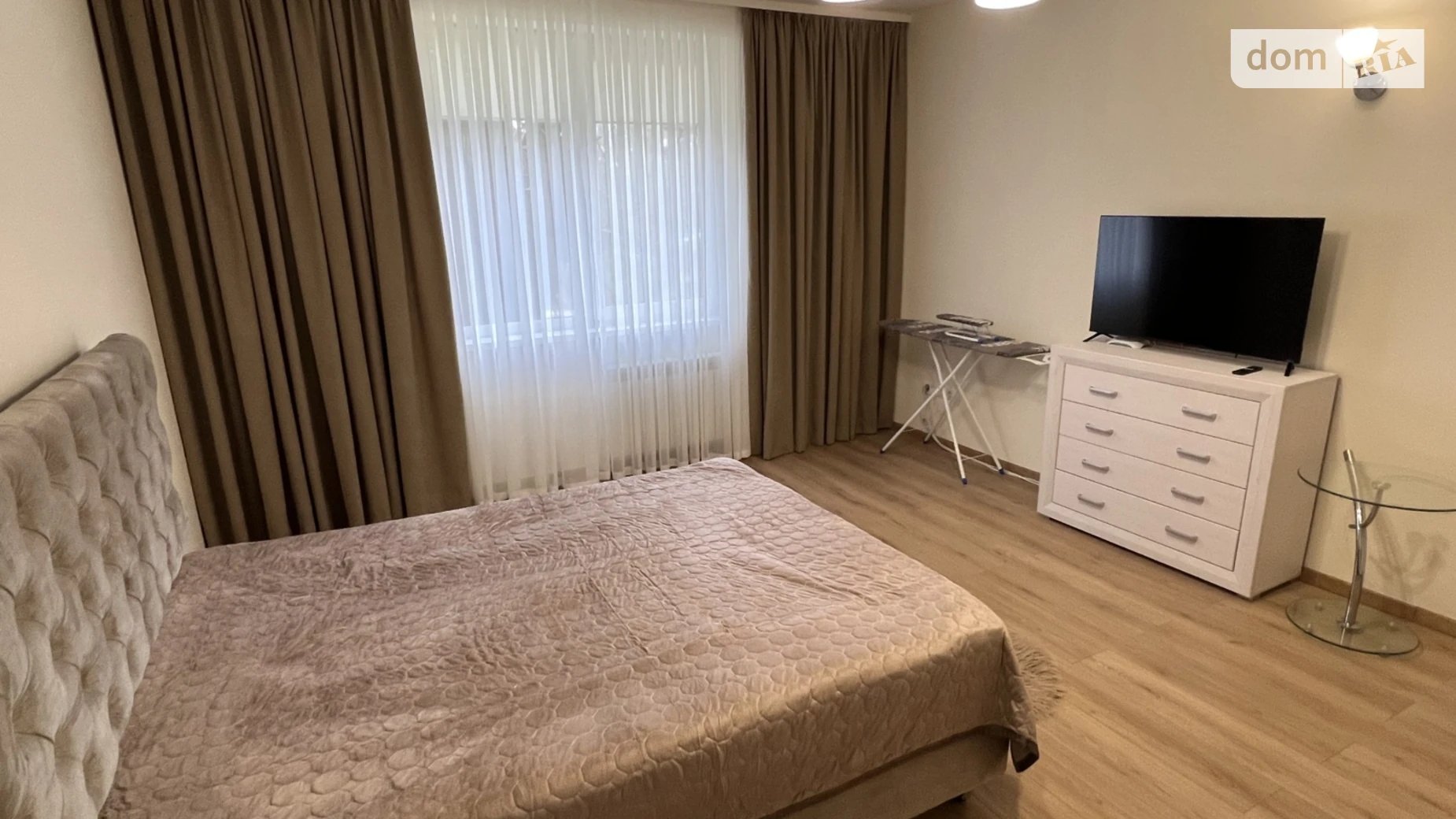 Сдается в аренду 1-комнатная квартира 68 кв. м в Мукачеве, цена: 450 $ - фото 3