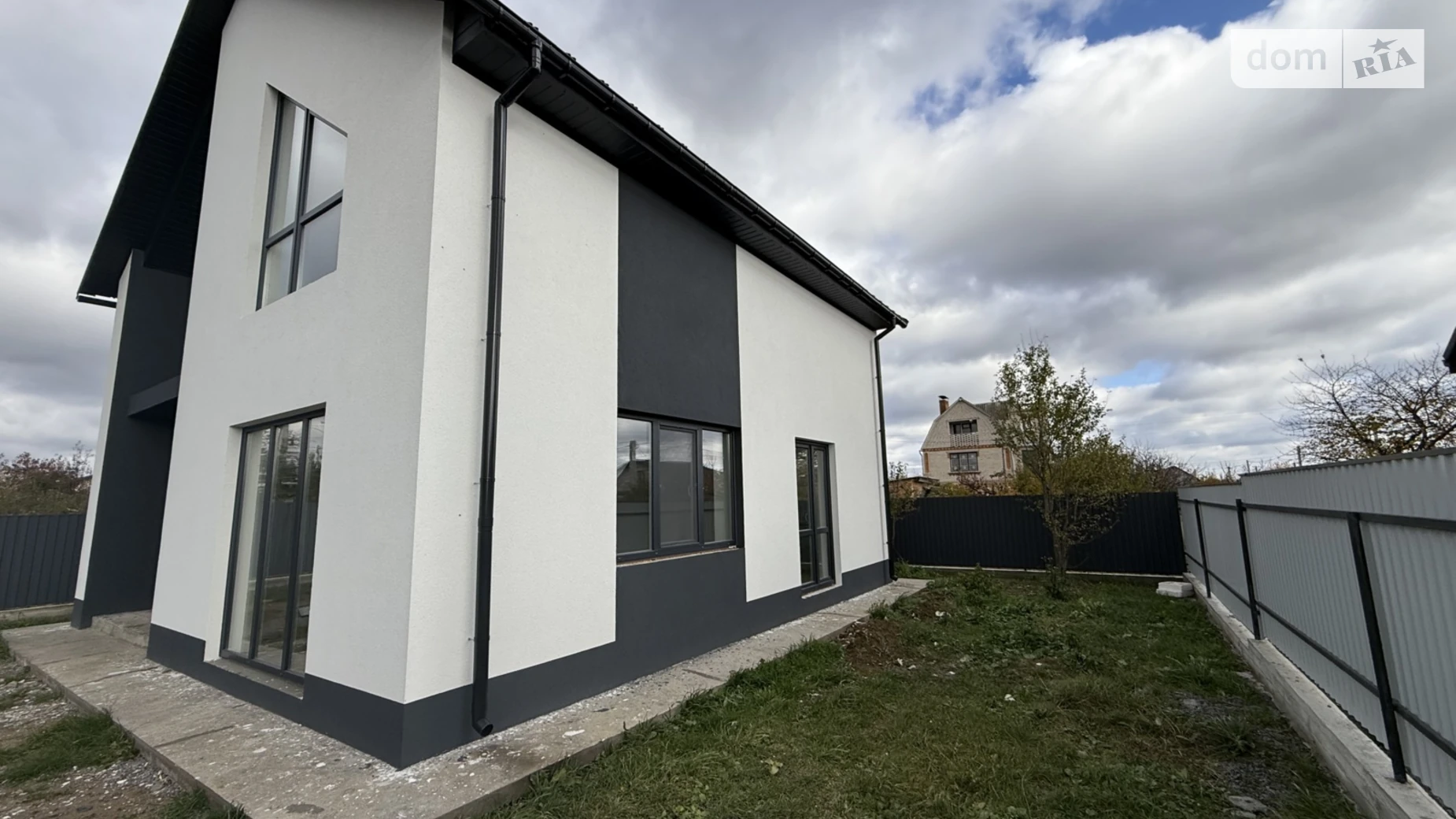 Продается дом на 2 этажа 120 кв. м с верандой, цена: 78000 $ - фото 3