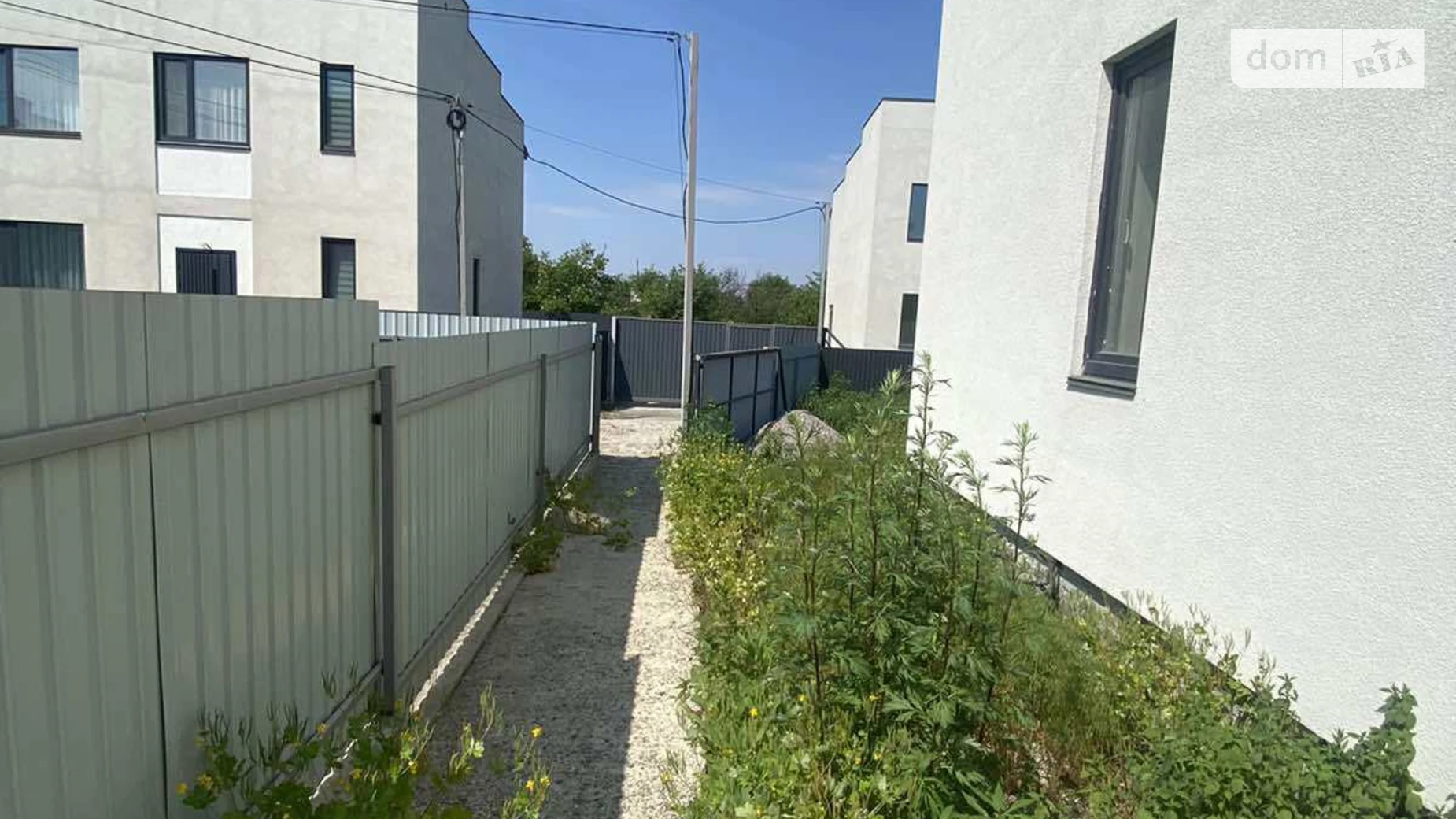 Продается дом на 2 этажа 115 кв. м с садом, цена: 68500 $ - фото 2