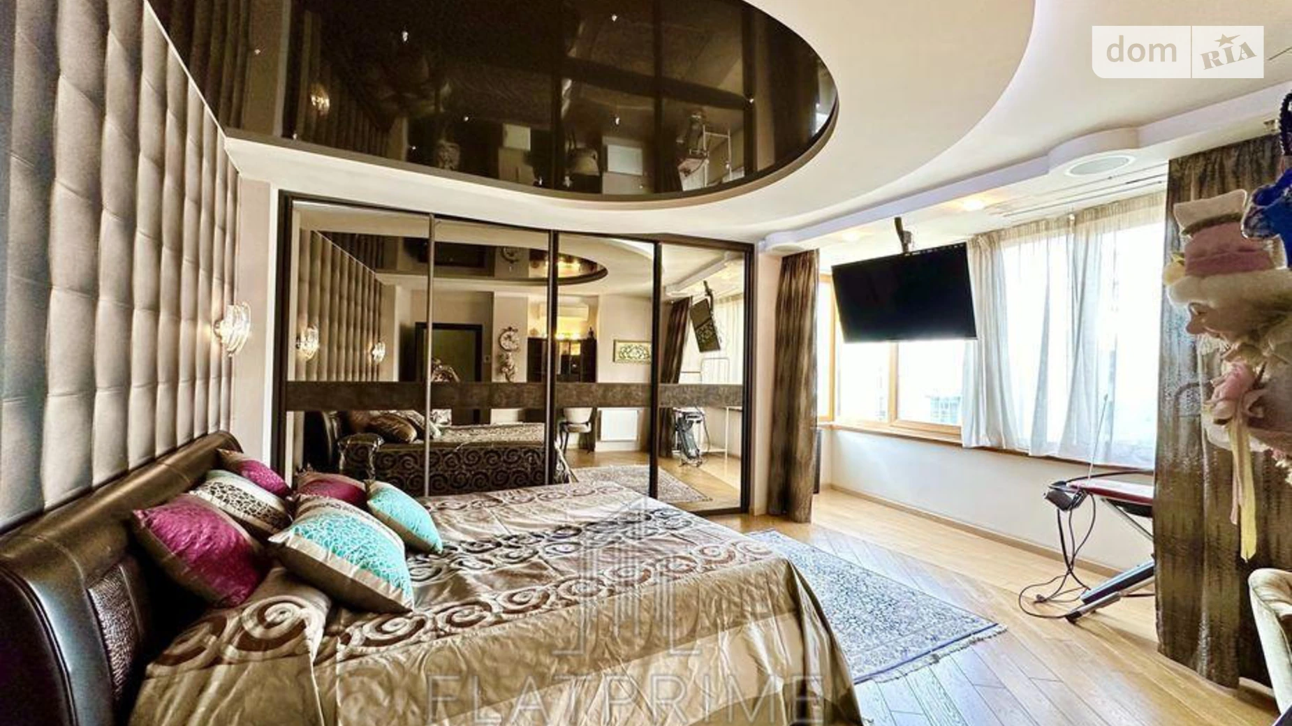 Продается 3-комнатная квартира 150 кв. м в Киеве, ул. Раисы Окипной, 10 - фото 2