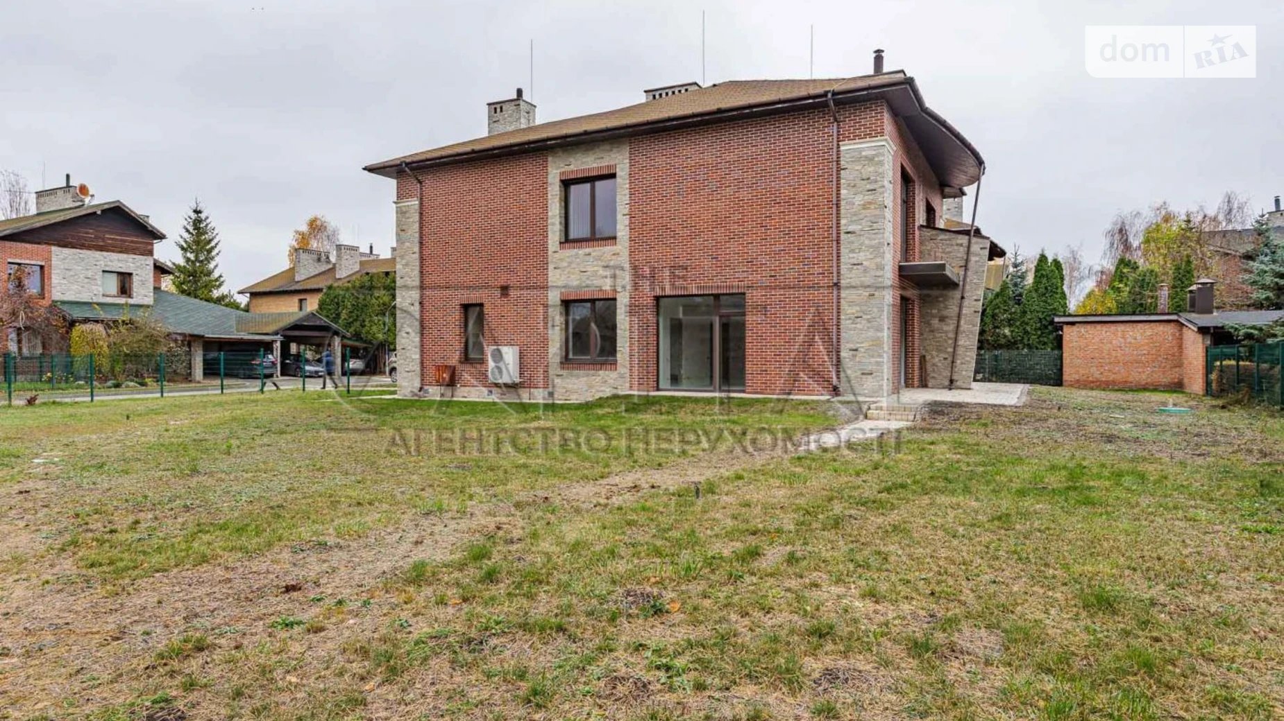 Продается дом на 2 этажа 326.1 кв. м с мансардой, цена: 405000 $ - фото 4