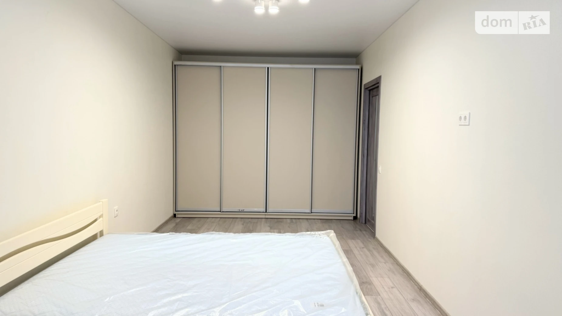 Продается 1-комнатная квартира 43.2 кв. м в Хмельницком, цена: 63000 $ - фото 2