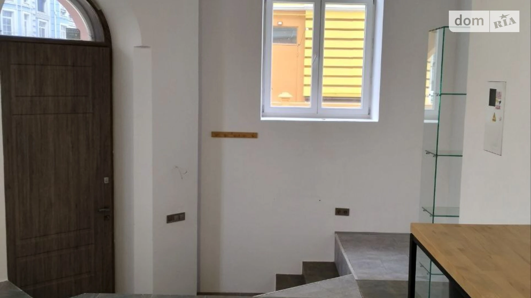 Продается офис 39.9 кв. м в бизнес-центре, цена: 120000 € - фото 5