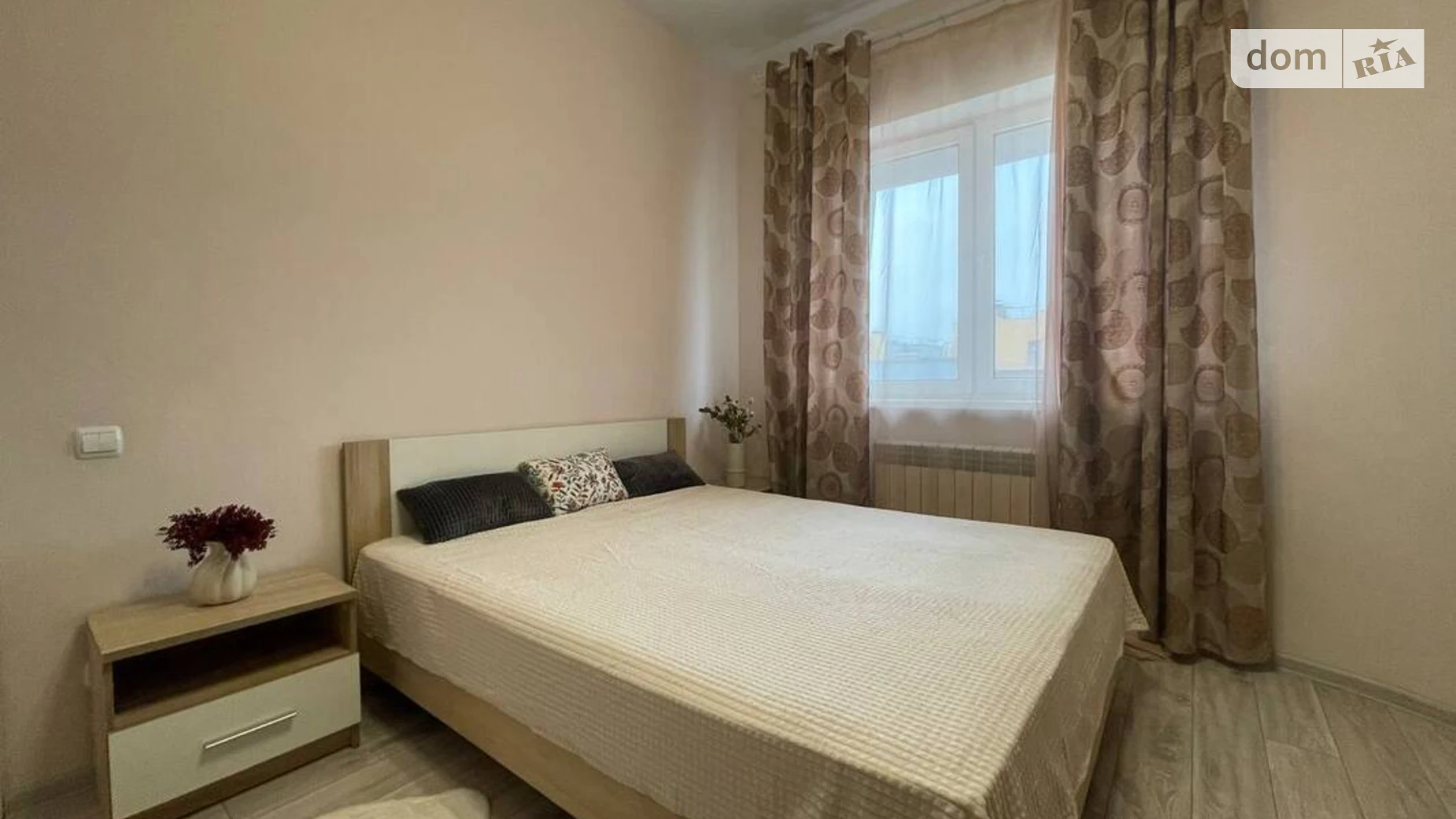 Продается 1-комнатная квартира 55.4 кв. м в Киеве, ул. Юрия Кондратюка, 3 - фото 2