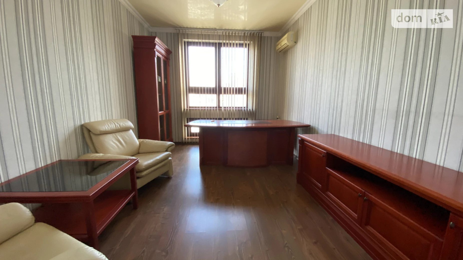 Сдается в аренду офис 180 кв. м в бизнес-центре, цена: 63000 грн - фото 3