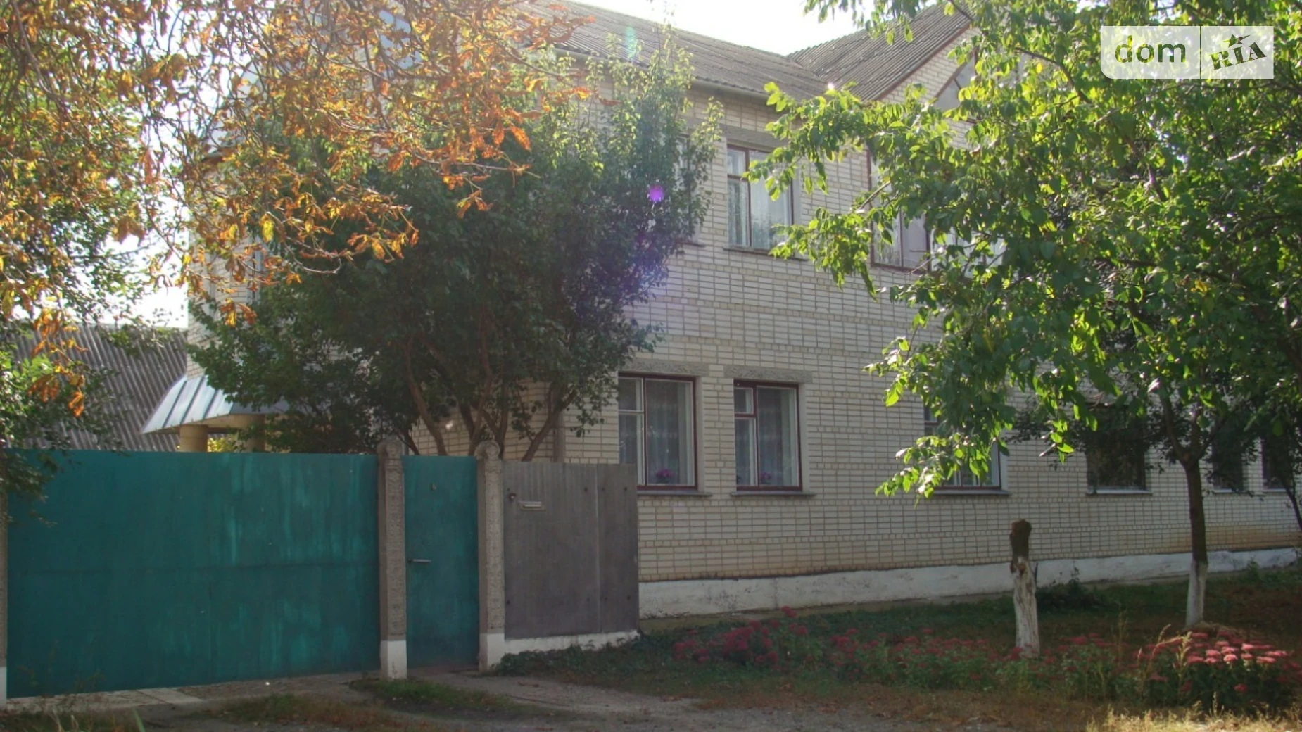 Продается дом на 2 этажа 180 кв. м с мансардой, цена: 35000 $ - фото 2