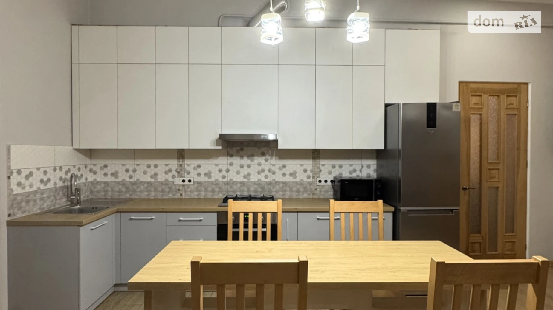 Сдается в аренду 1-комнатная квартира 45 кв. м в Львове, ул. Городоцкая, 141 - фото 4