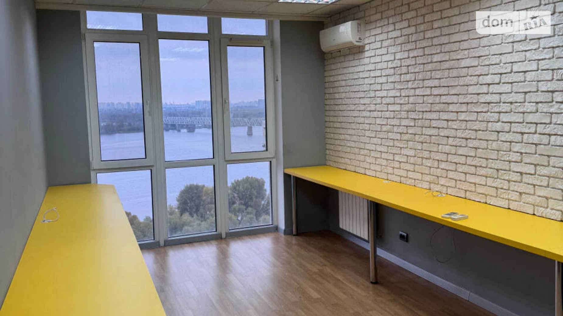 Продается офис 122.4 кв. м в бизнес-центре, цена: 360000 $ - фото 5