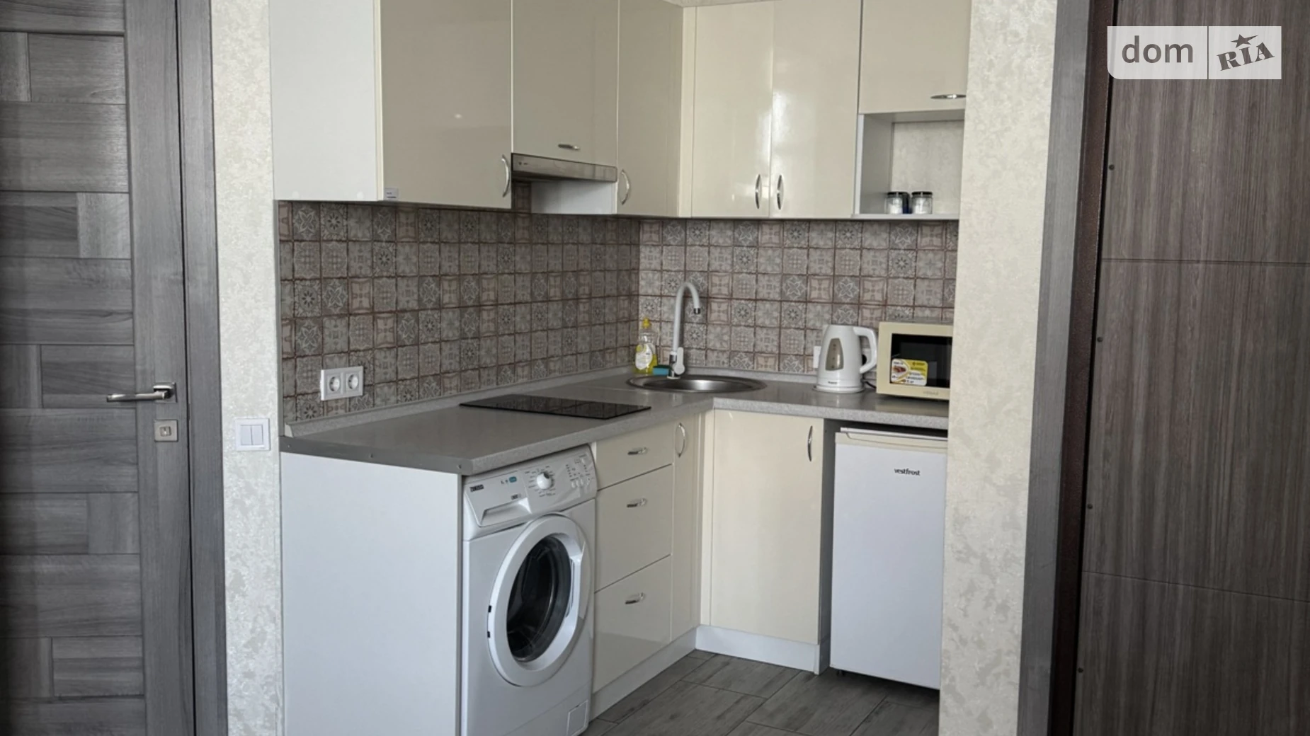 Продается 1-комнатная квартира 43.5 кв. м в Одессе, ул. Валерия Самофалова, 16А/5 - фото 2