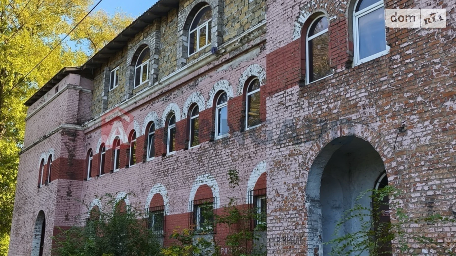 Продається об'єкт сфери послуг 1130 кв. м в 3-поверховій будівлі, цена: 110000 $ - фото 2