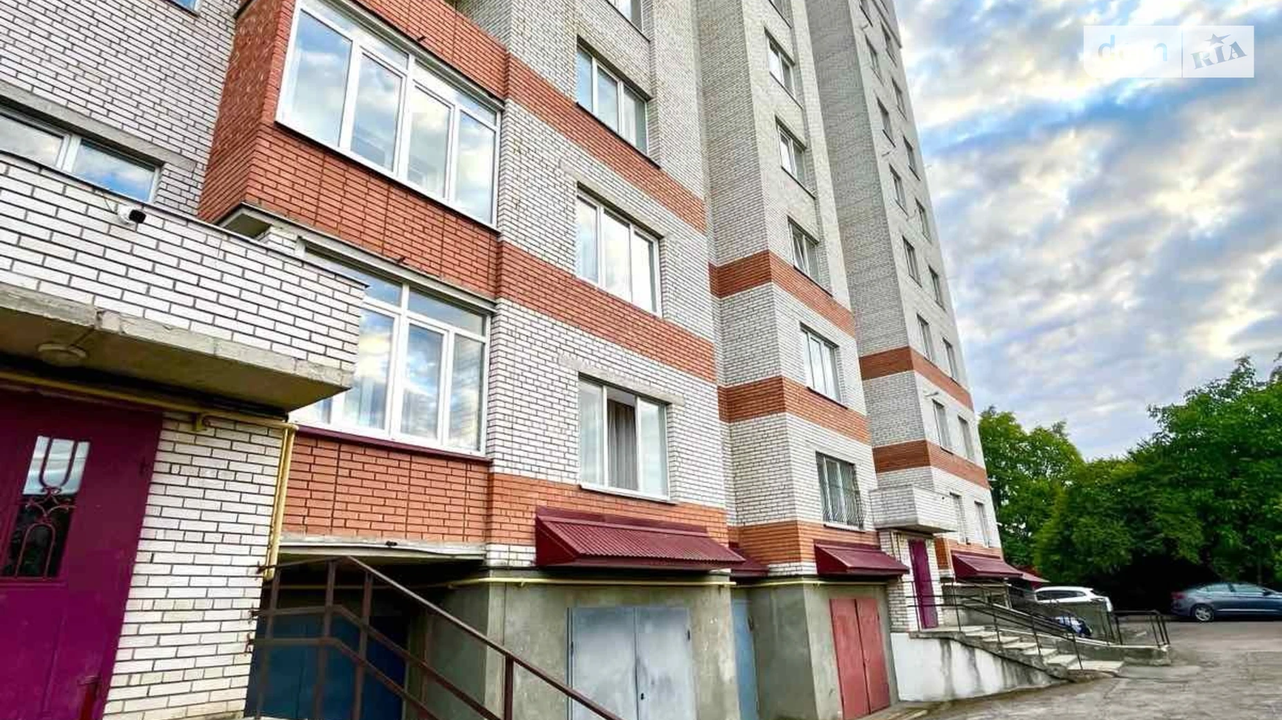 Продается 3-комнатная квартира 86 кв. м в Львове, ул. Васильченко - фото 2