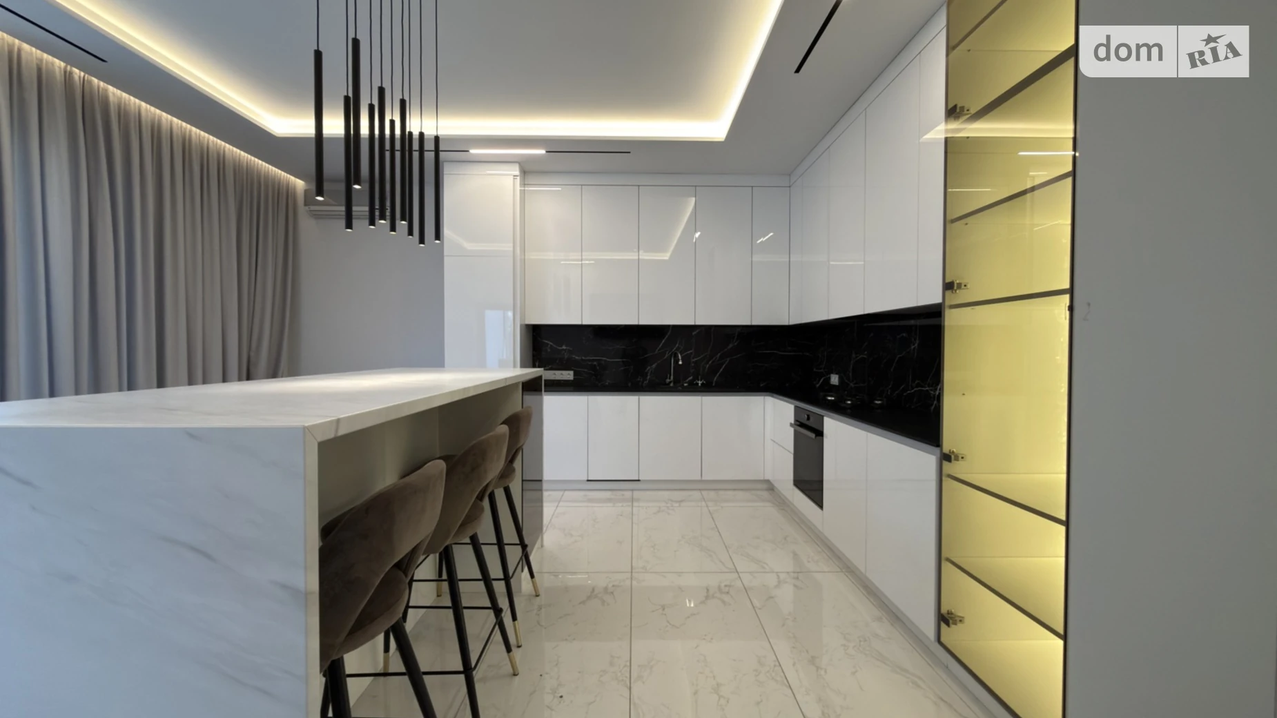 Сдается в аренду дом на 3 этажа 400 кв. м с подвалом, цена: 4000 $ - фото 2