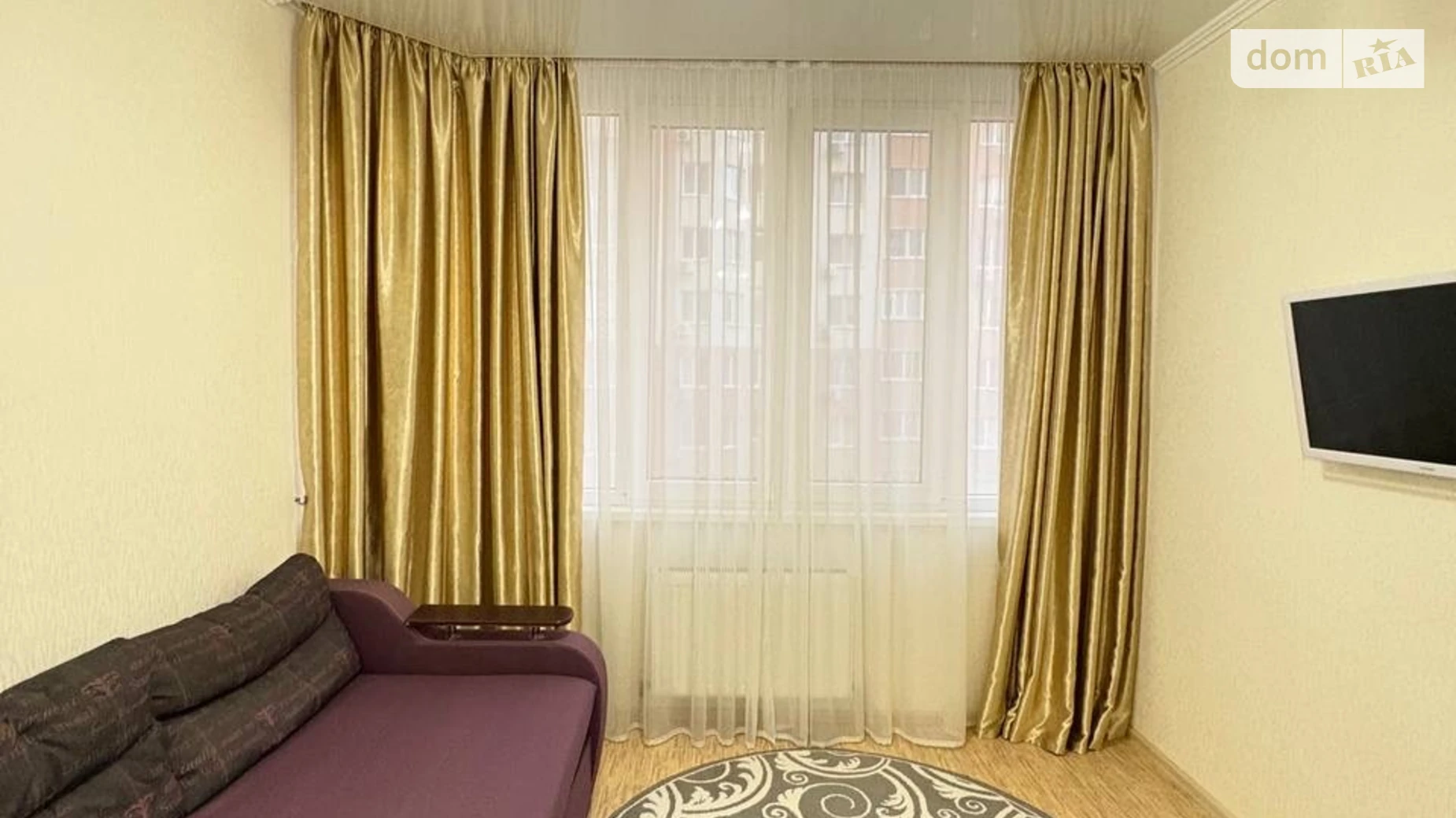 Продается 1-комнатная квартира 45 кв. м в Лиманке, мас. Радужный - фото 3